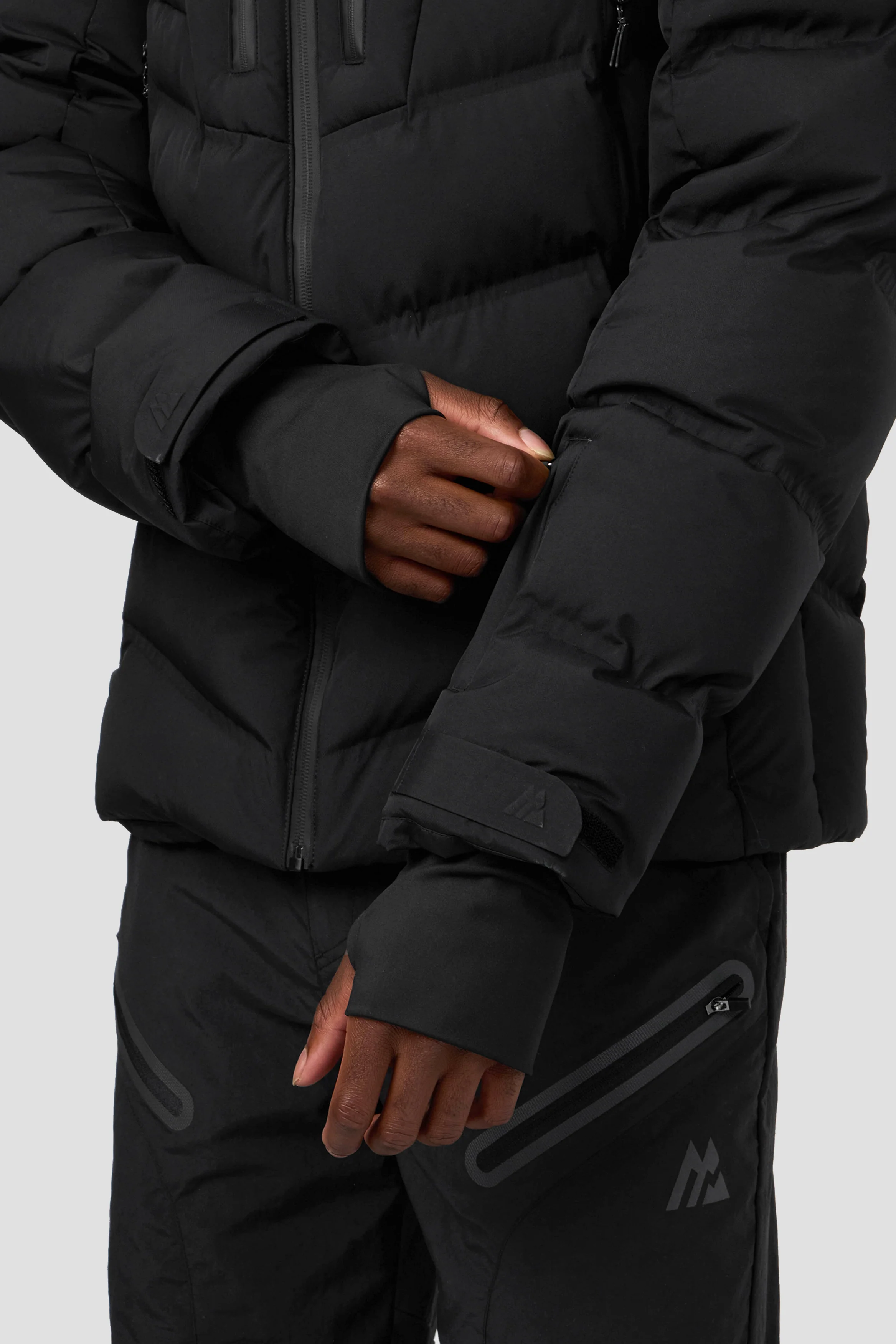 Arcs 2.0 Down Jacket - Black - Image 6