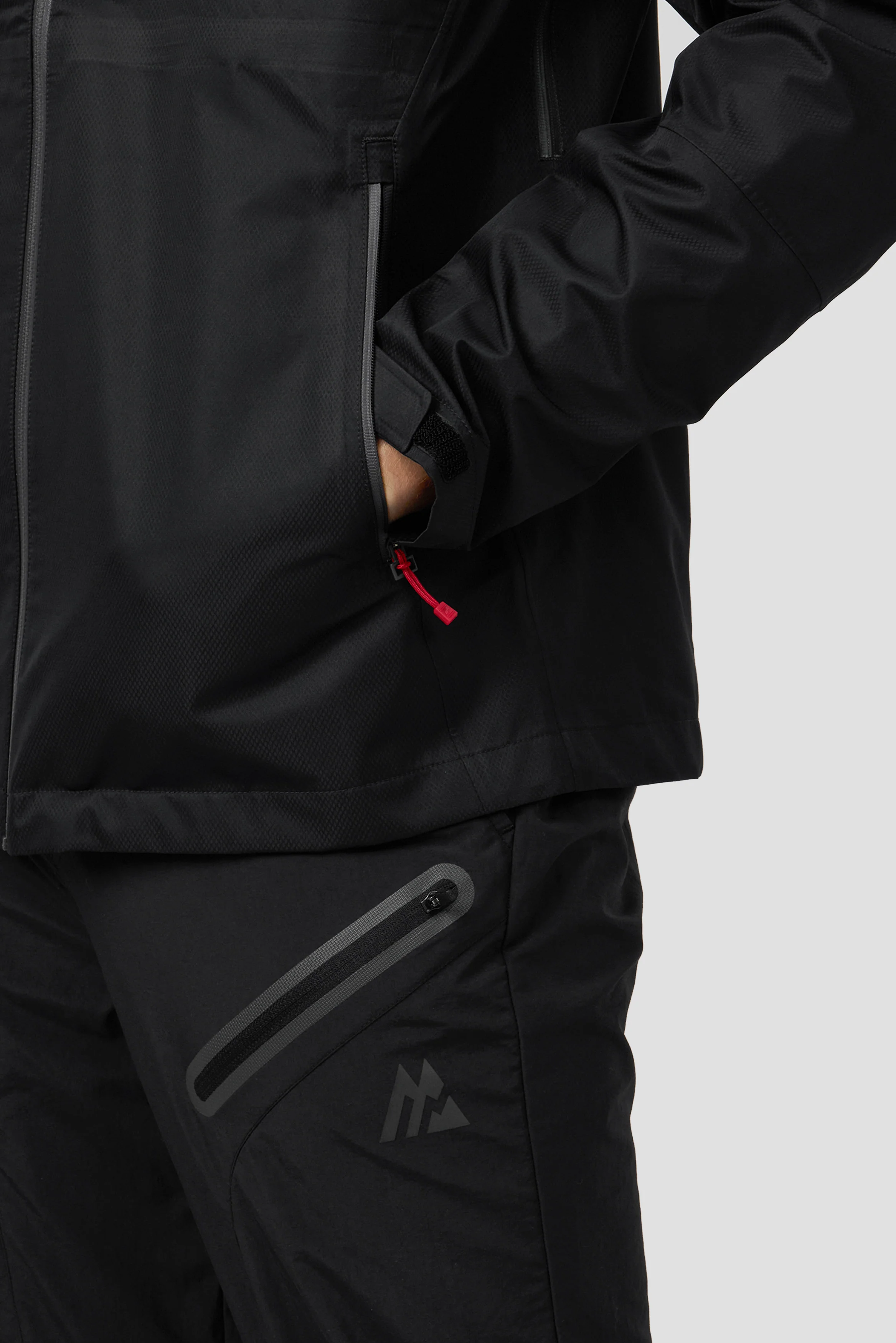 Cascade Waterproof Jacket - Black - Image 7