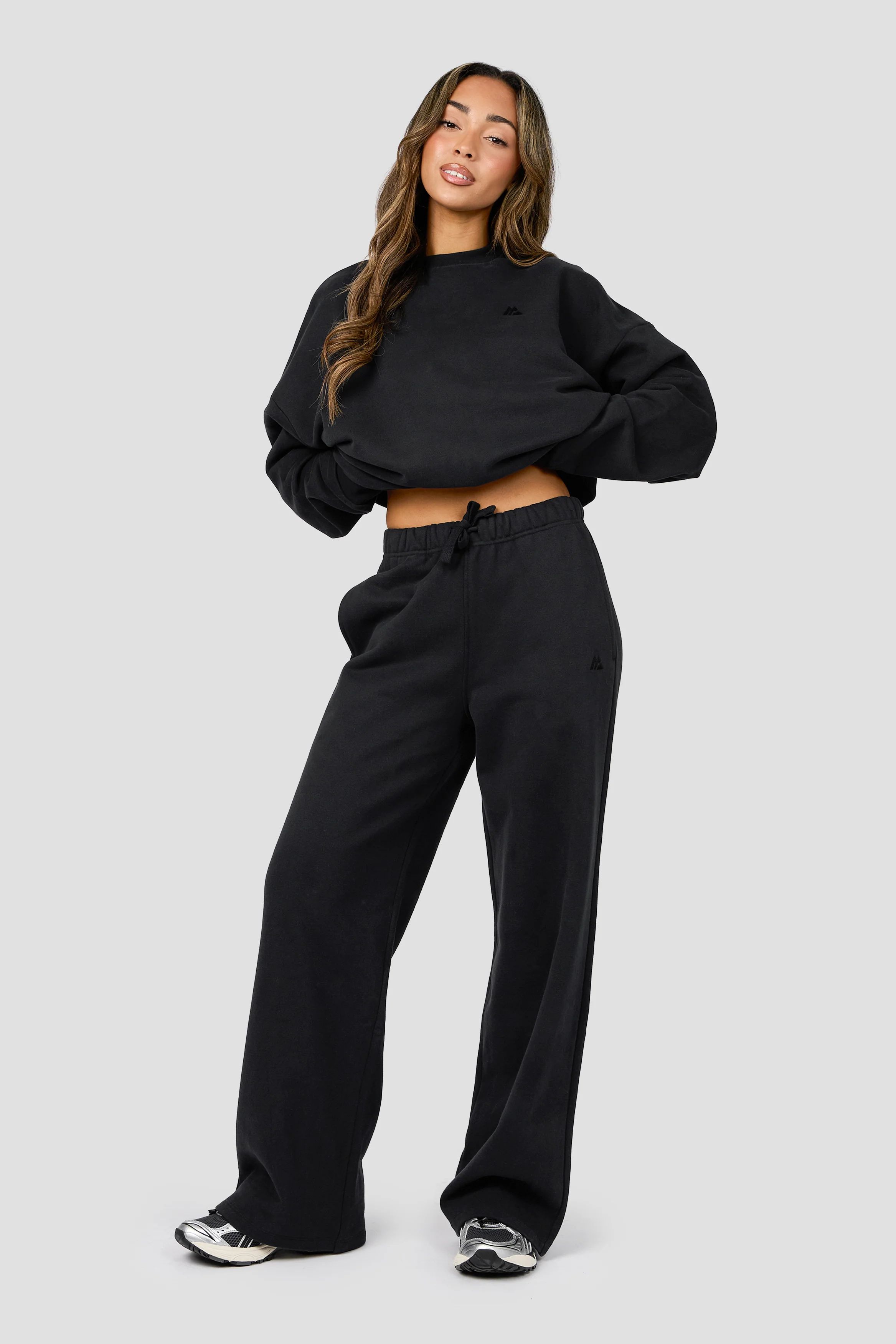 Form Oversized Sweatshirt - Black - Image 4