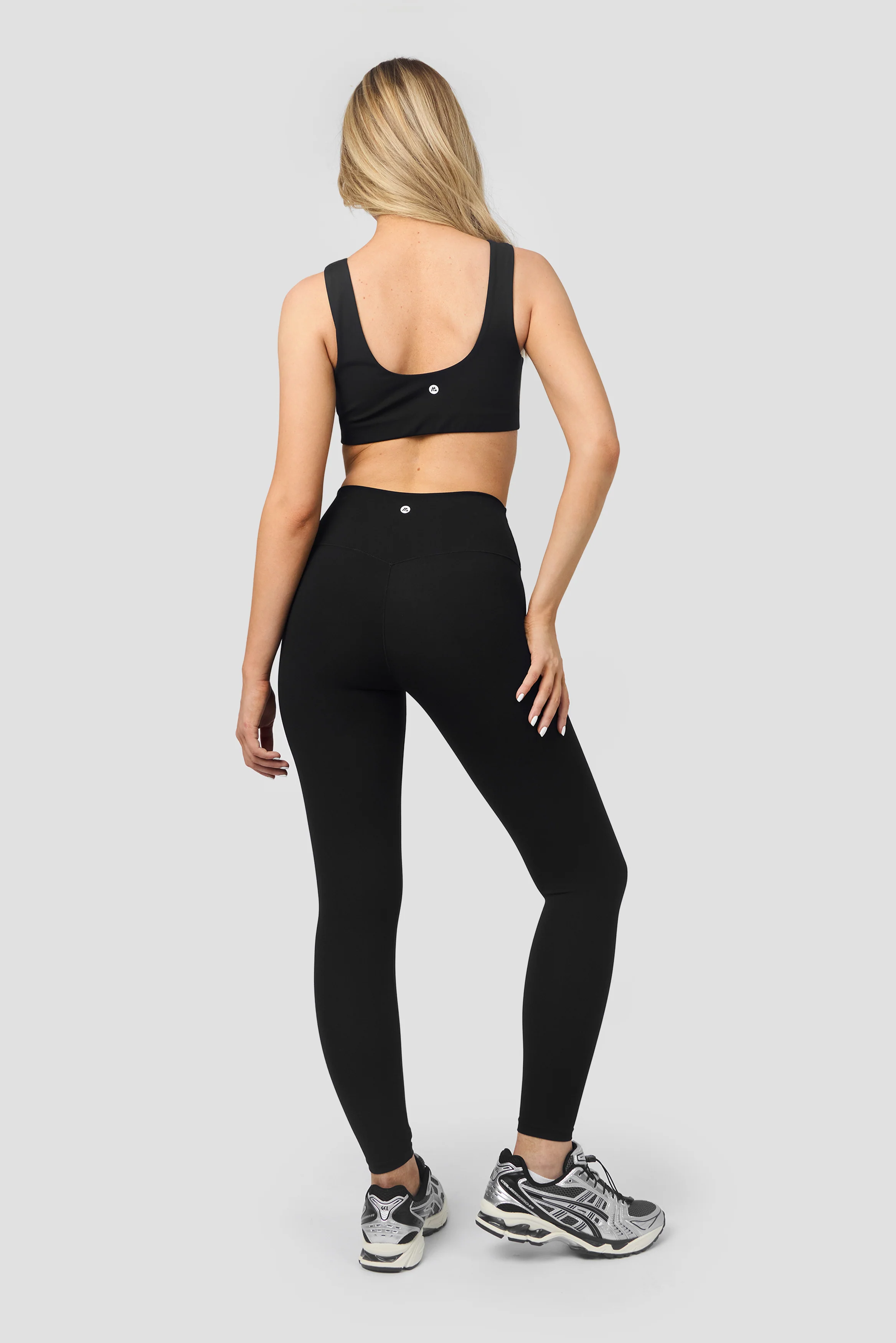 Form Sports Bra - Black - Image 4