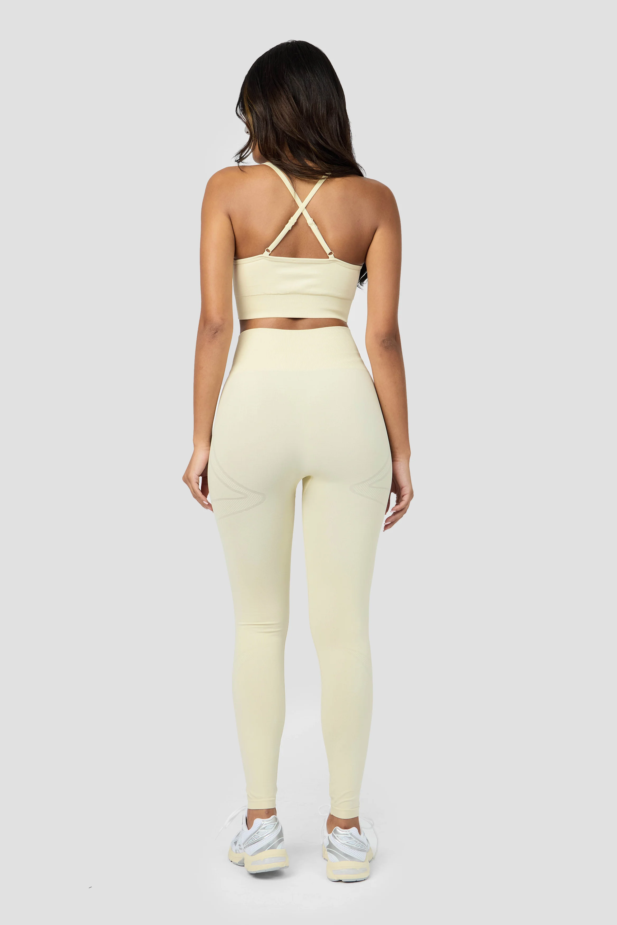 Evolve 2.0 Seamless Bra - Vanilla Foam - Image 4