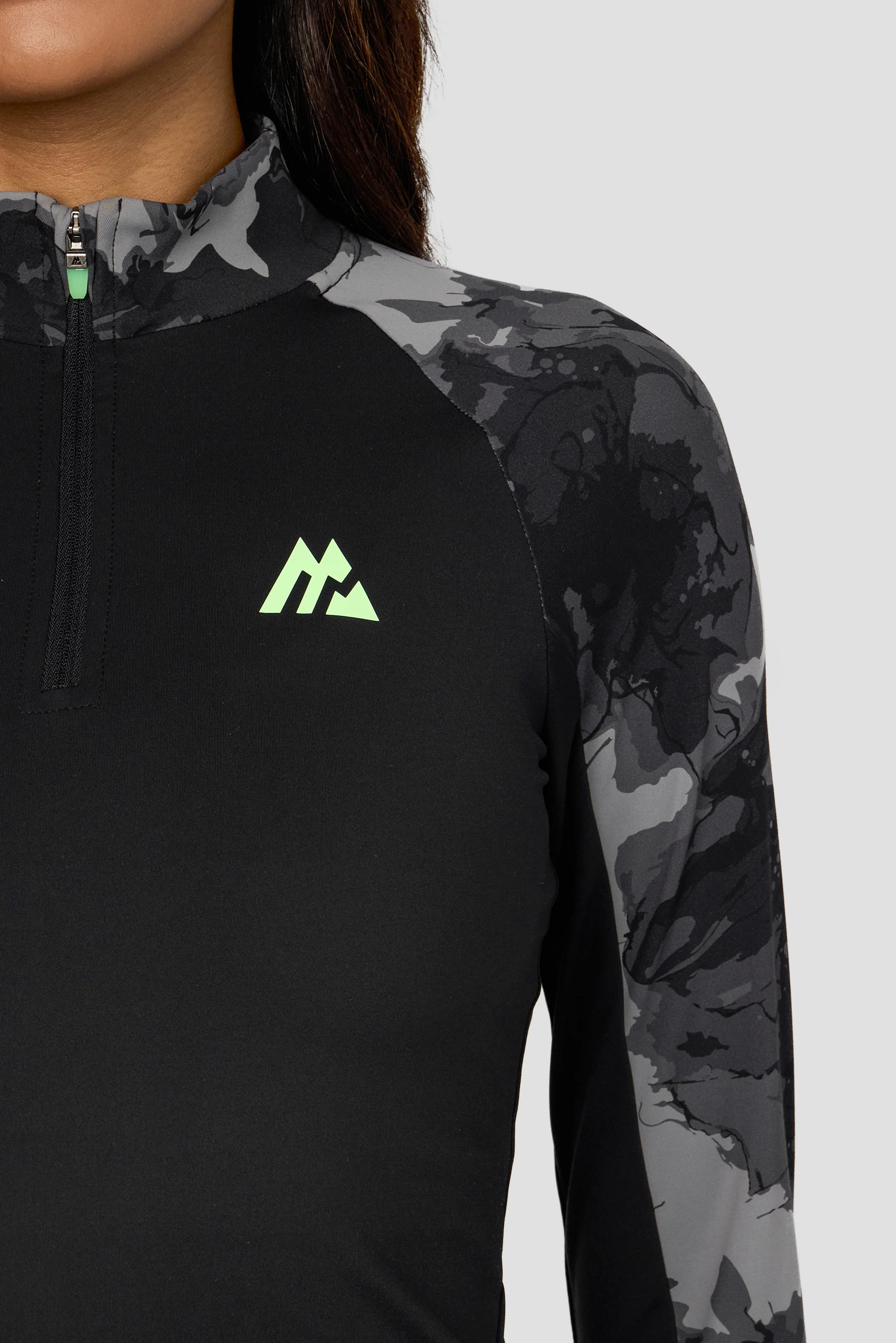 Fusion Print 1/4 Zip - Black/Winter Sky - Image 6