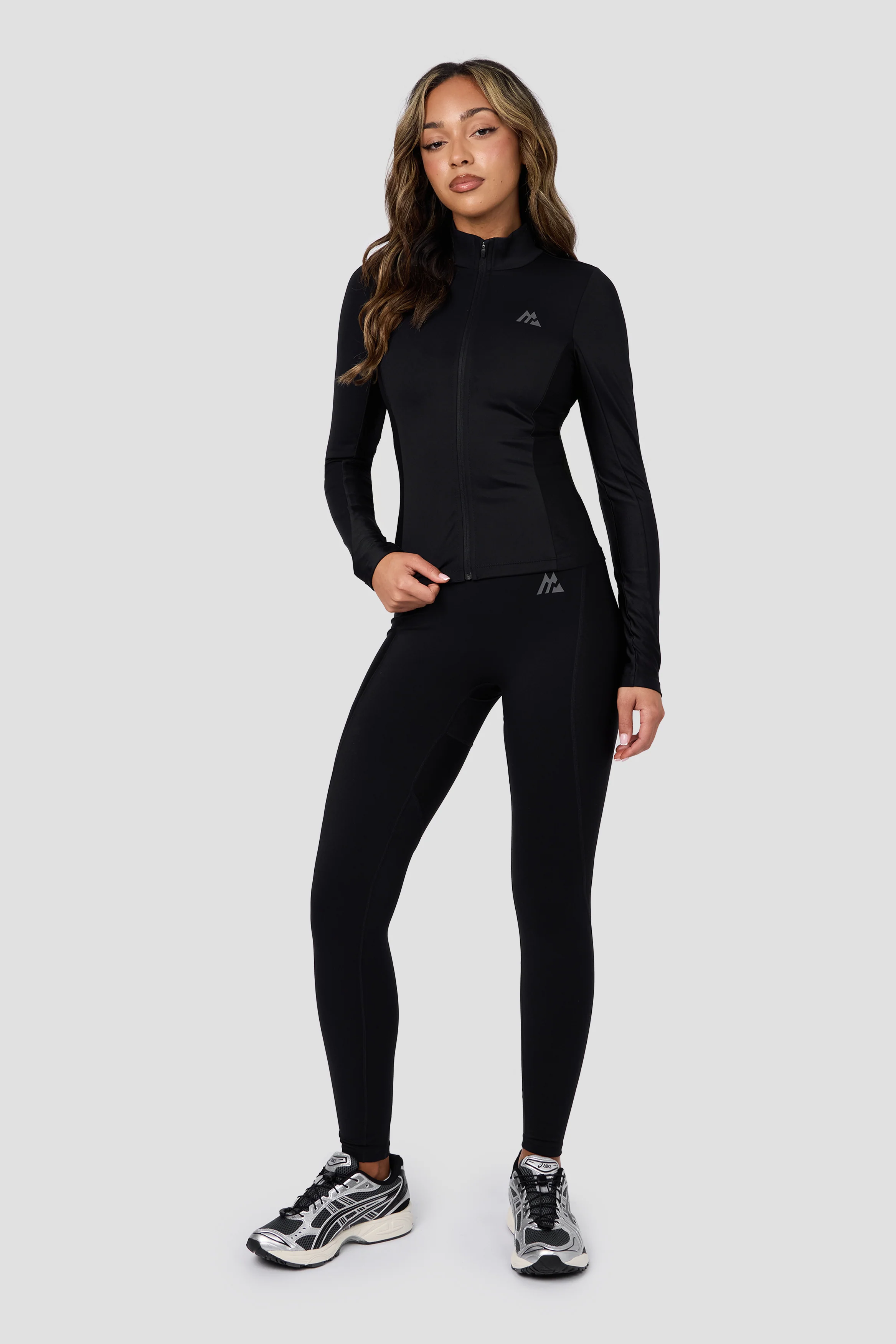 Luna Full Zip - Black - Image 3