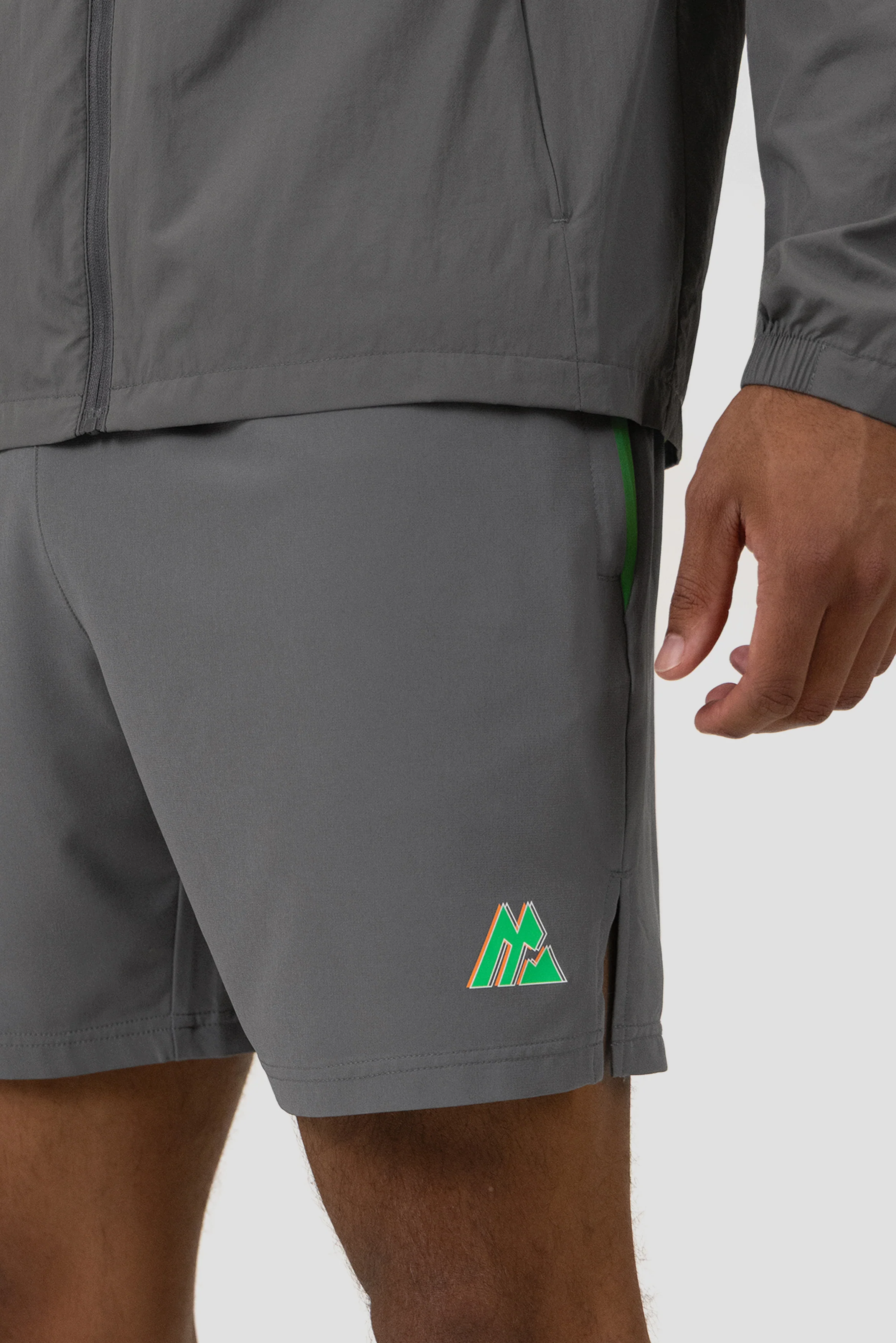 MTX Run City Dublin Short - Cement Grey/Black/Jada Green - Image 7