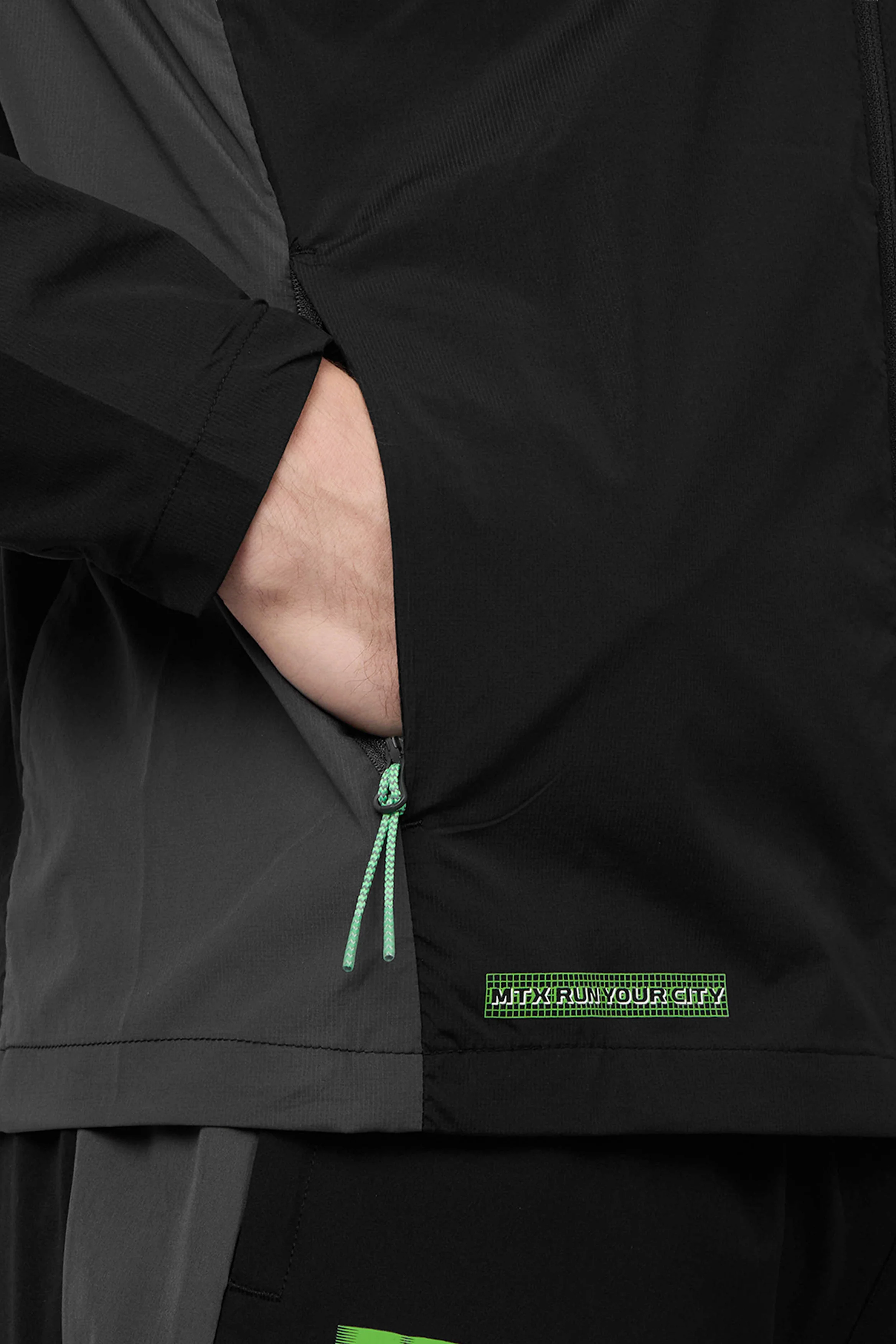 MTX Run City Liverpool Jacket - Black/Asphalt - Image 5
