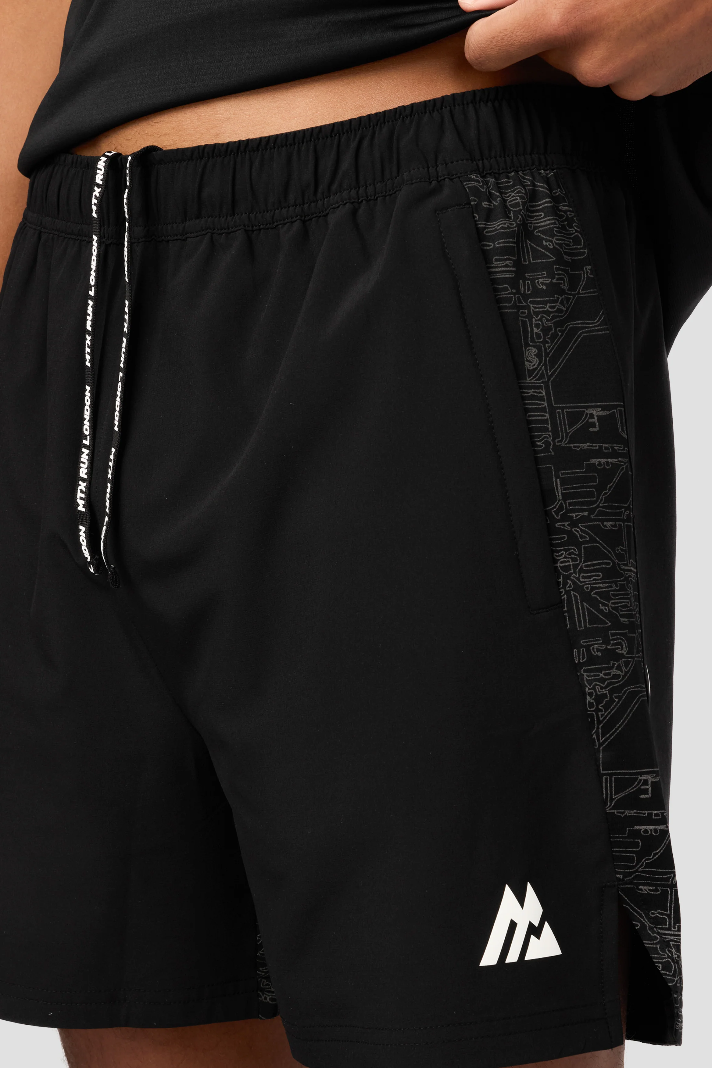 MTX Run City London Short - Black - Image 7