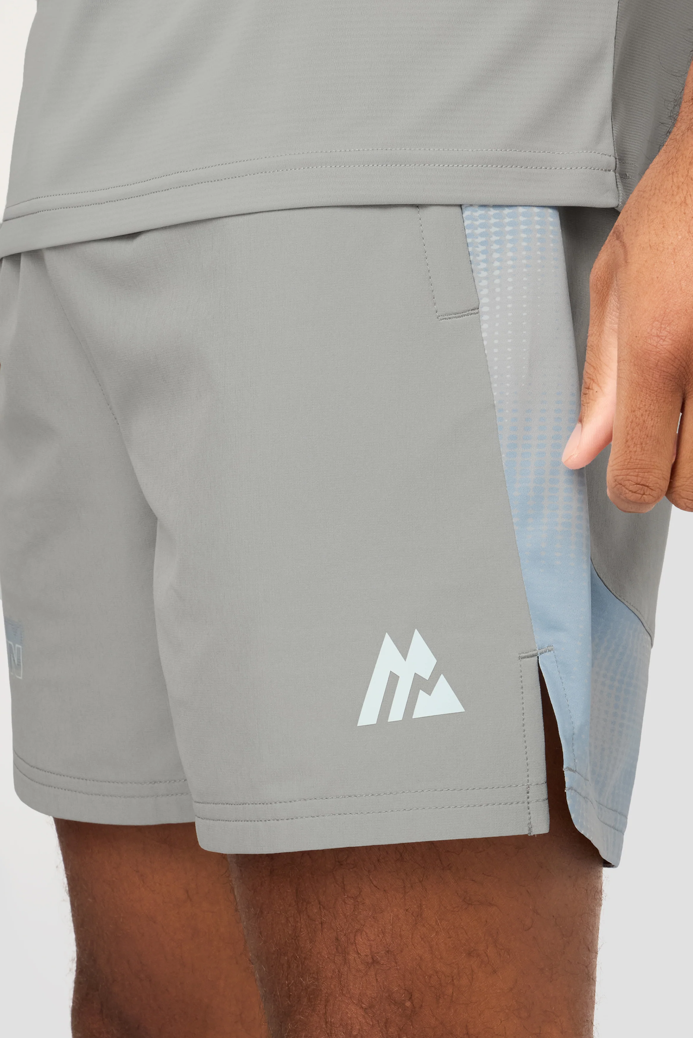 MTX Run Disperse Short - Platinum Grey - Image 5