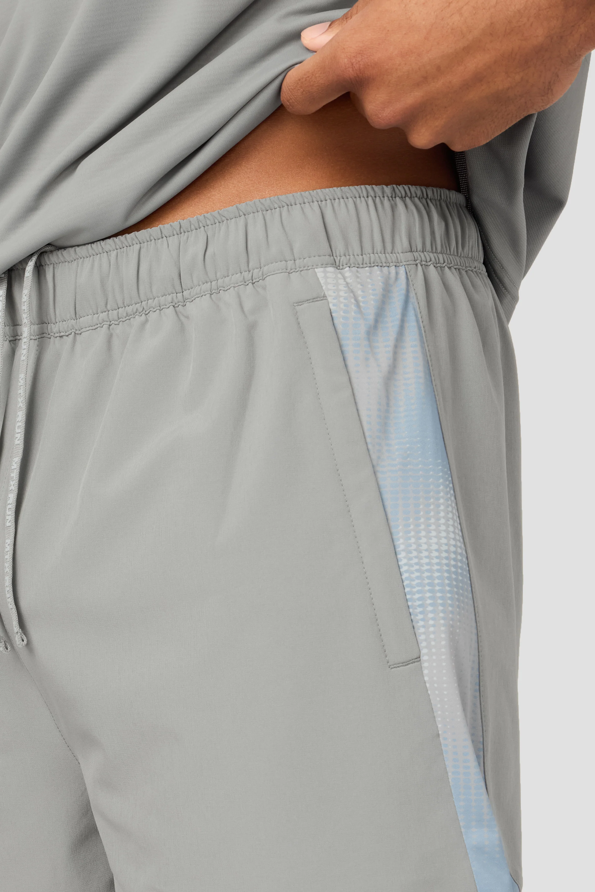 MTX Run Disperse Short - Platinum Grey - Image 6