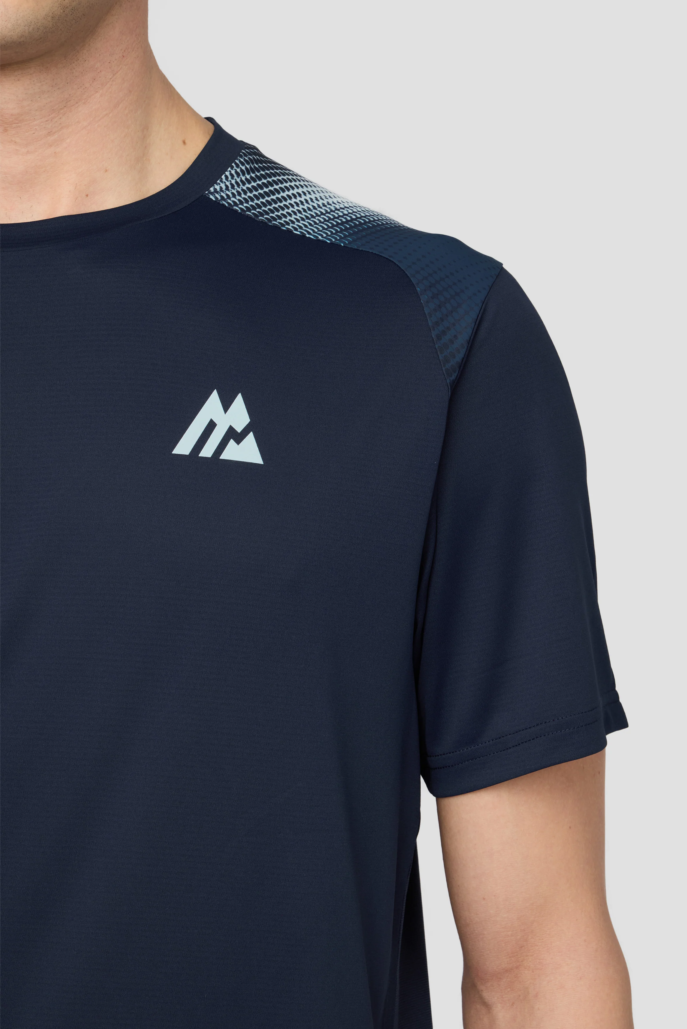 MTX Run Disperse T-Shirt - Midnight Blue - Image 3