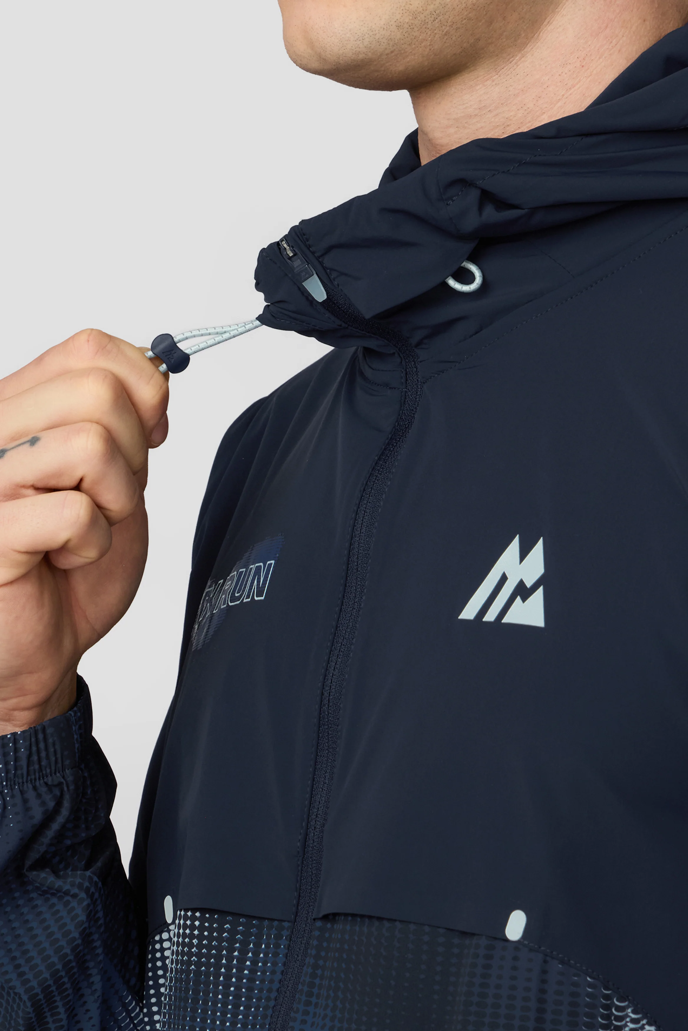 MTX Run Disperse Windbreaker - Midnight Blue - Image 8