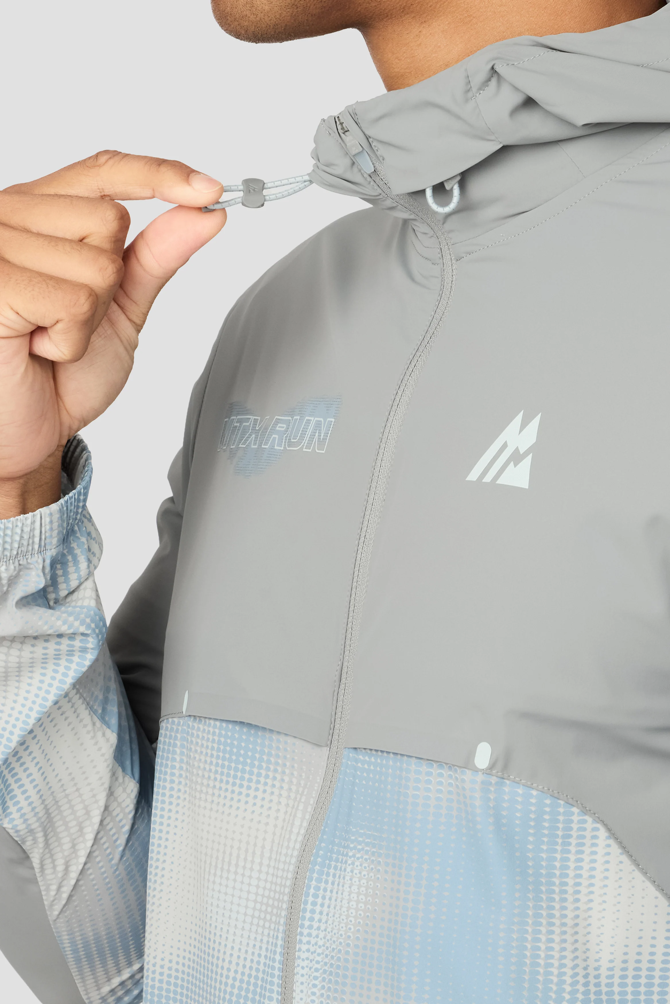 MTX Run Disperse Windbreaker - Platinum Grey - Image 7