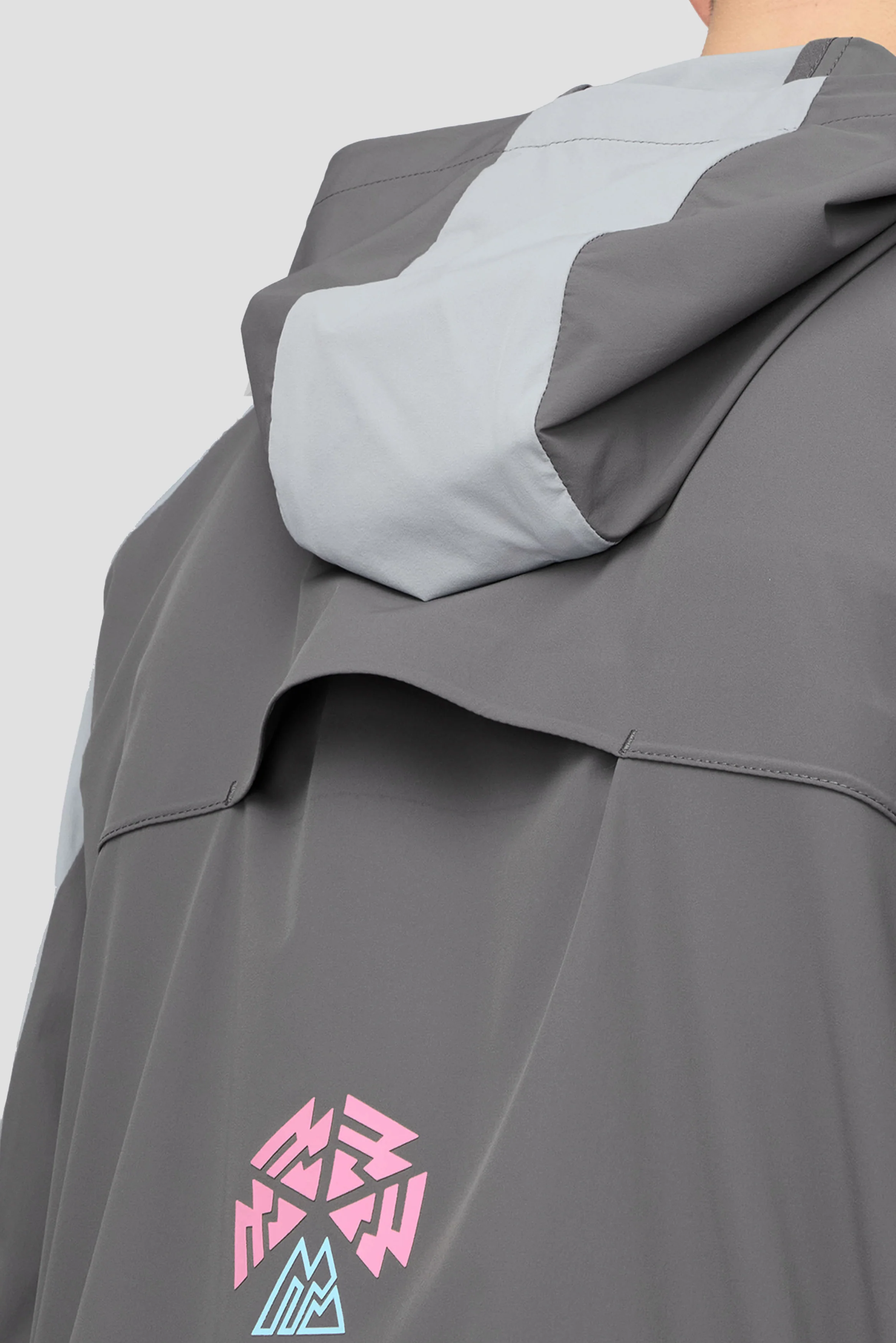 Boys MTX Run Turbo Jacket - Cement Grey/Platinum Grey - Image 7