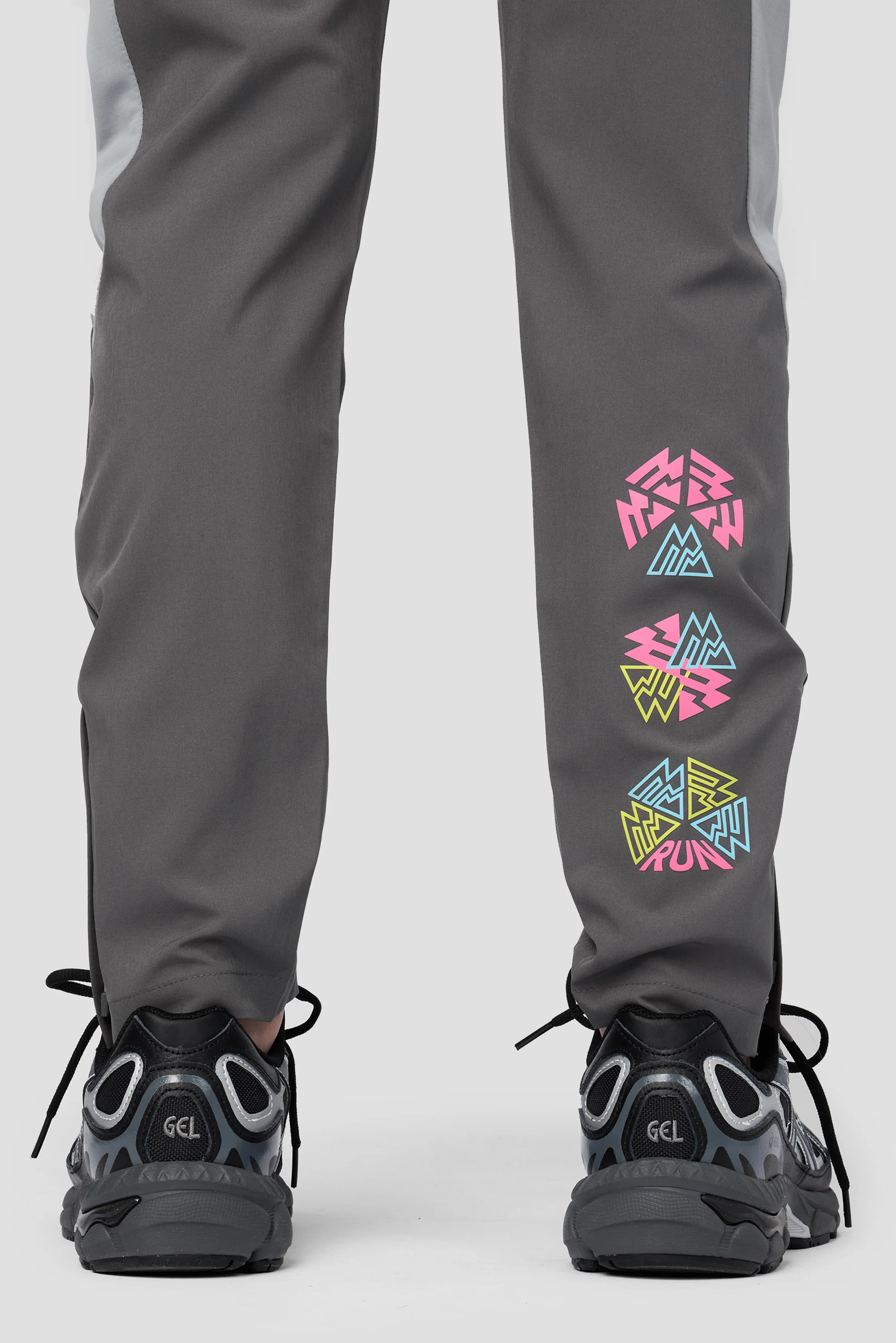 Boys MTX Run Turbo Pant - Cement Grey/Platinum Grey - Image 7