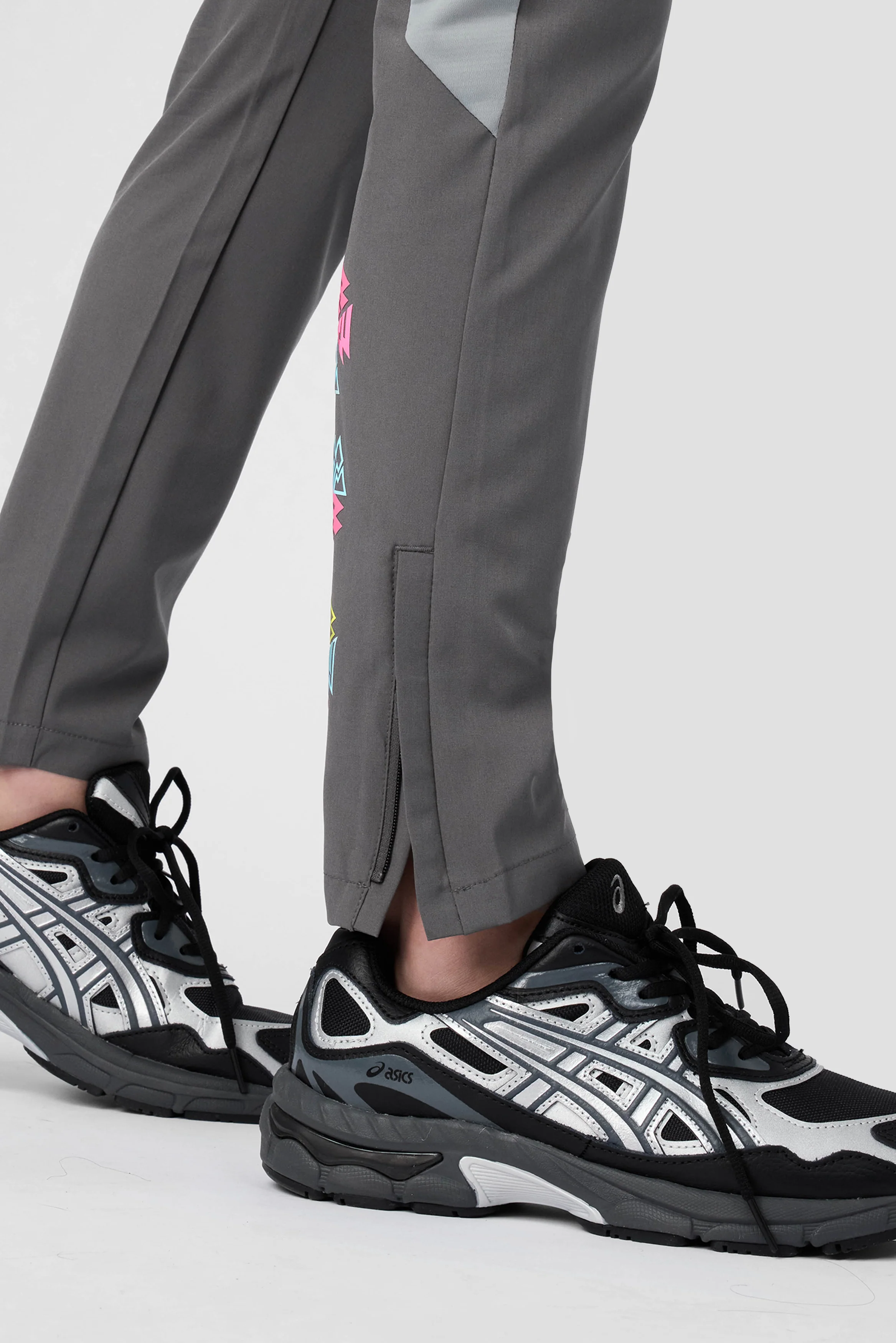 Boys MTX Run Turbo Pant - Cement Grey/Platinum Grey - Image 9