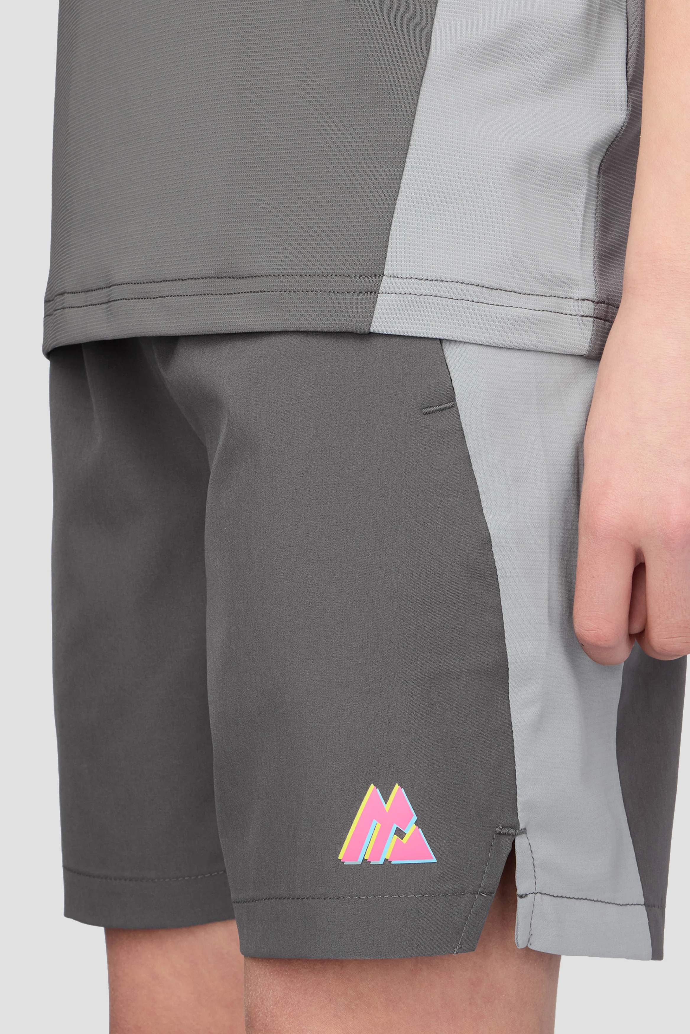 Boys MTX Run Turbo Short - Cement Grey/Platinum Grey - Image 5