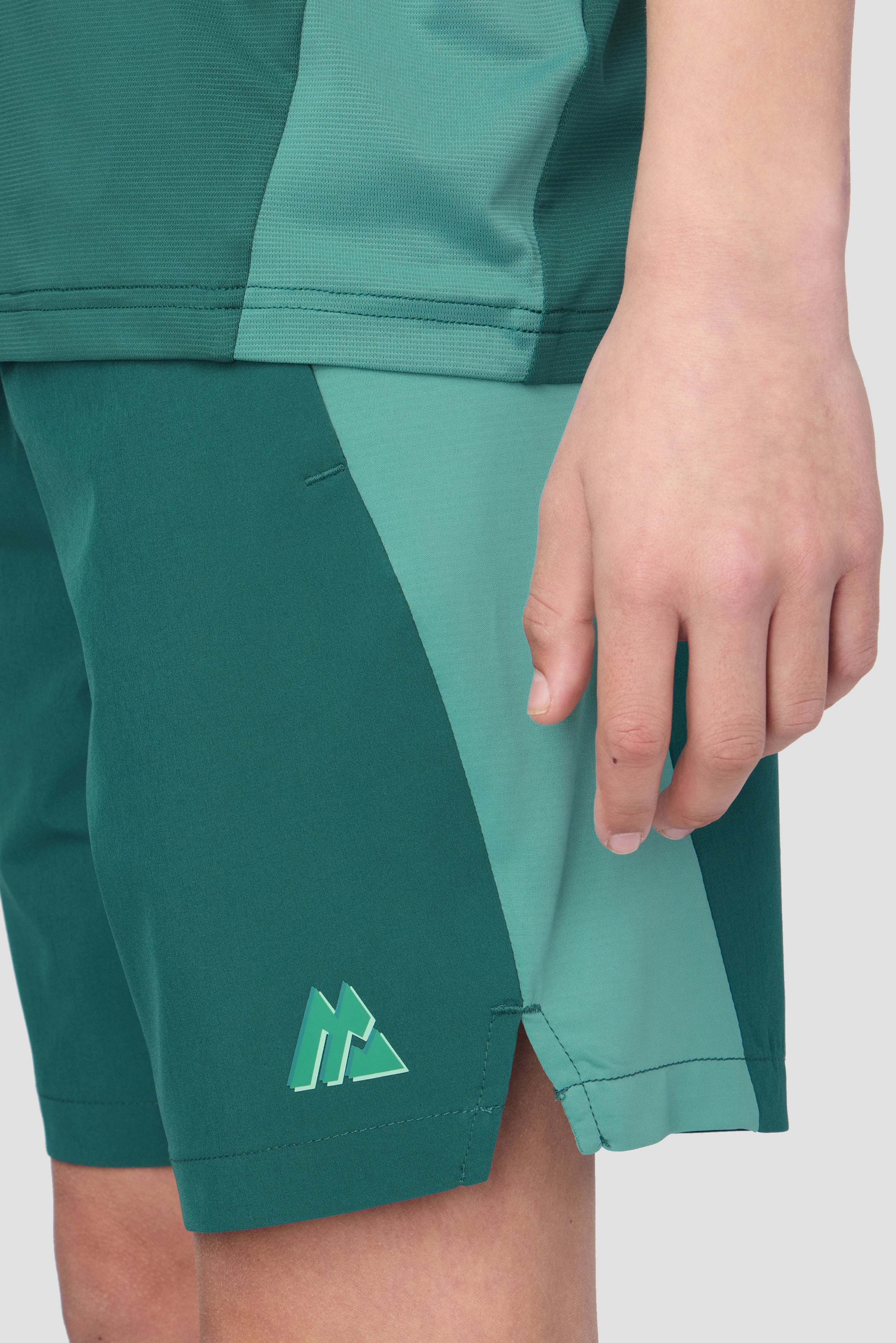 Boys MTX Run Turbo Short - Ocean Abyss/Steel Teal - Image 5