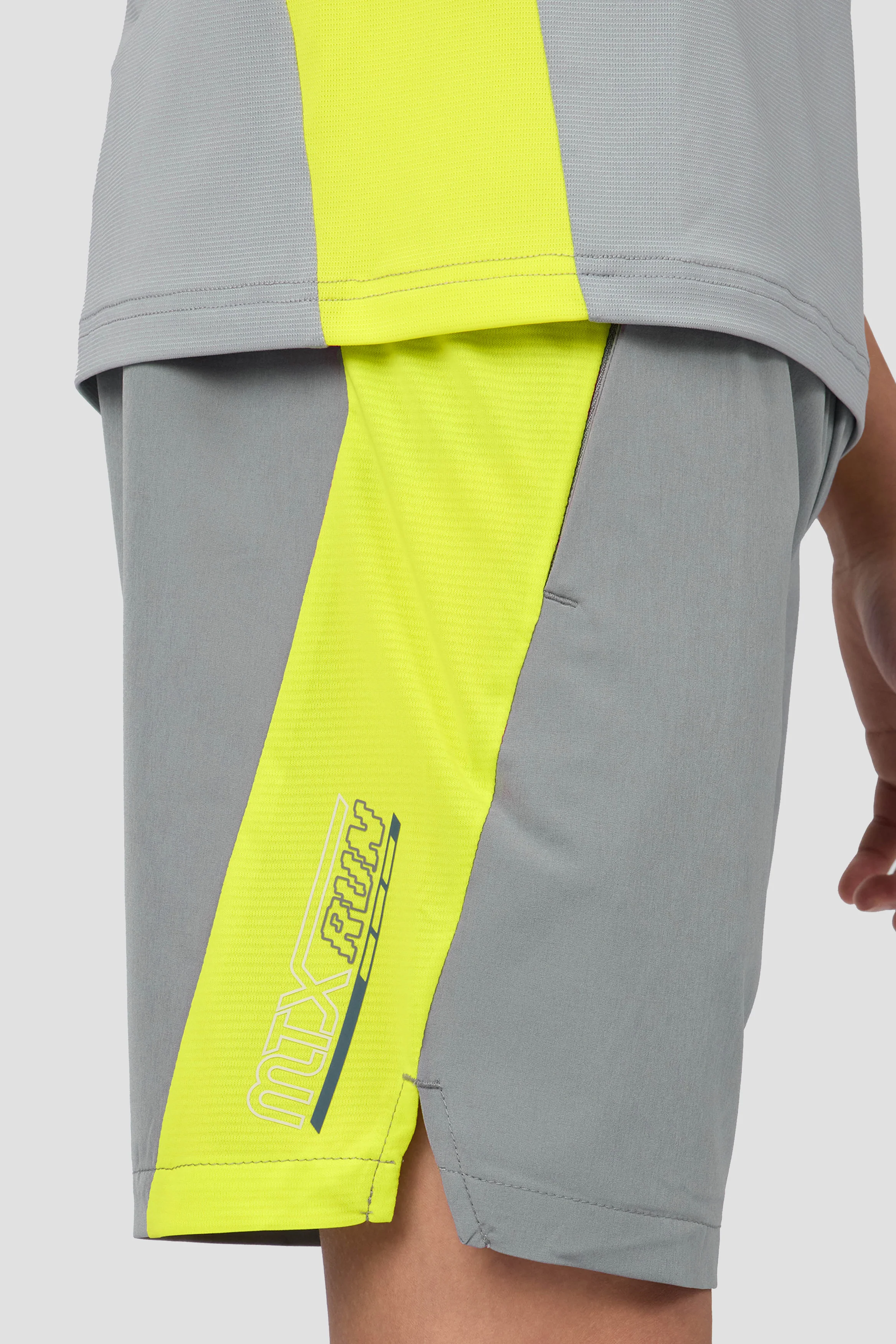 Boys MTX Run Turbo Short - Platinum Grey/Electric Lime - Image 6