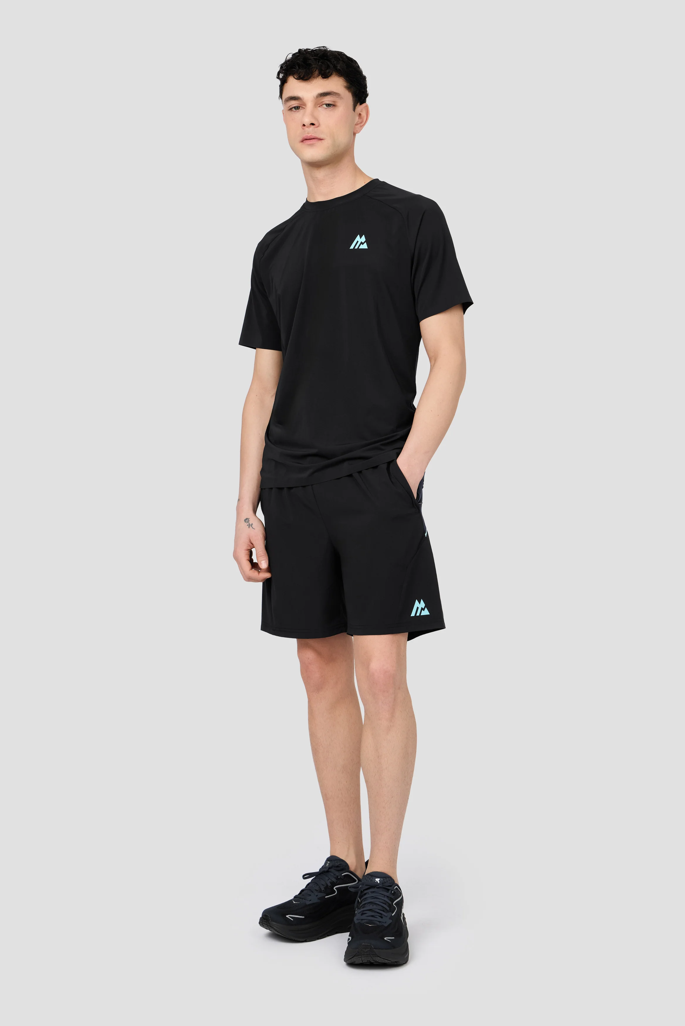 MTX Trail Traction Short - Black/Midnight Blue - Image 3