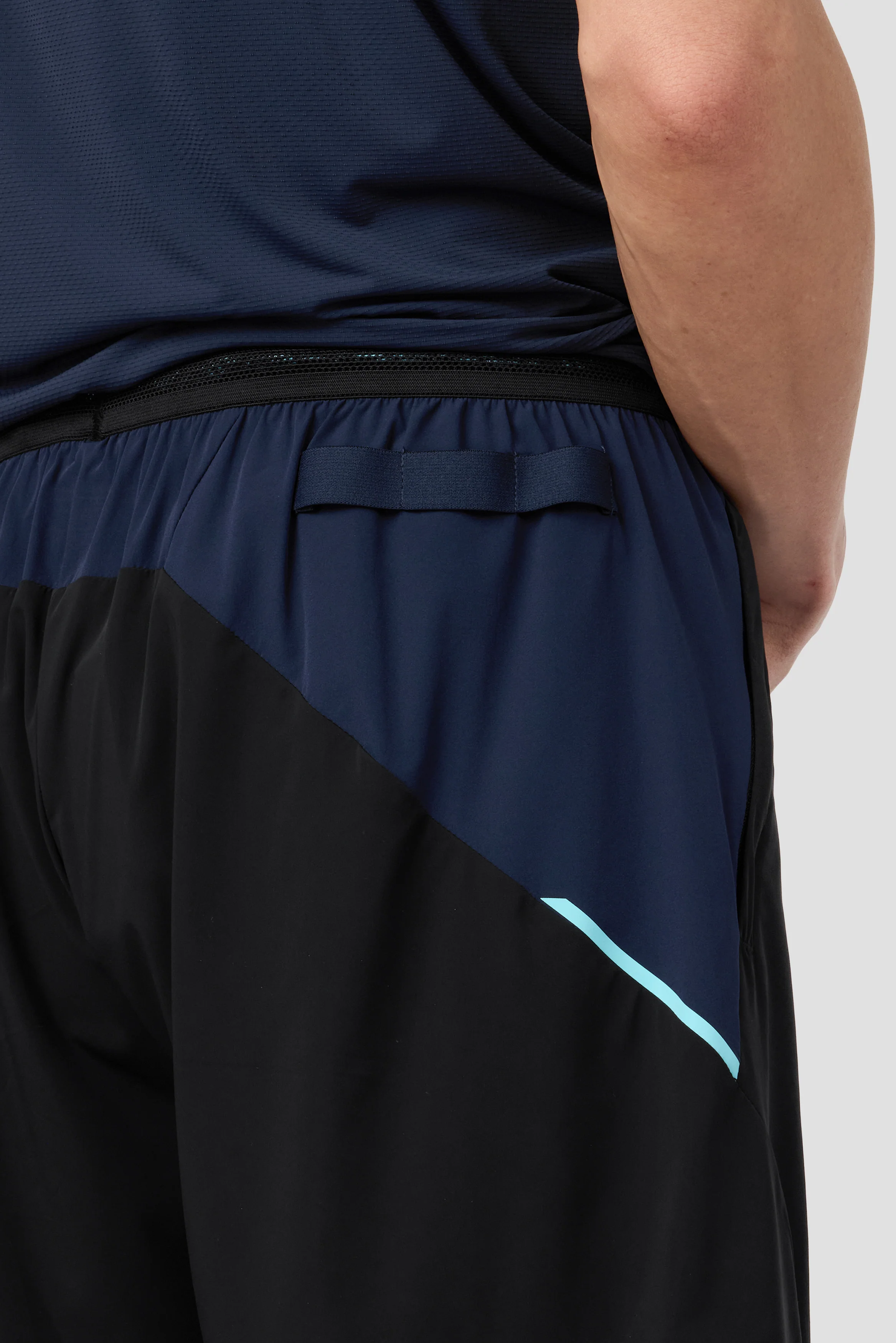 MTX Trail Traction Short - Black/Midnight Blue - Image 8