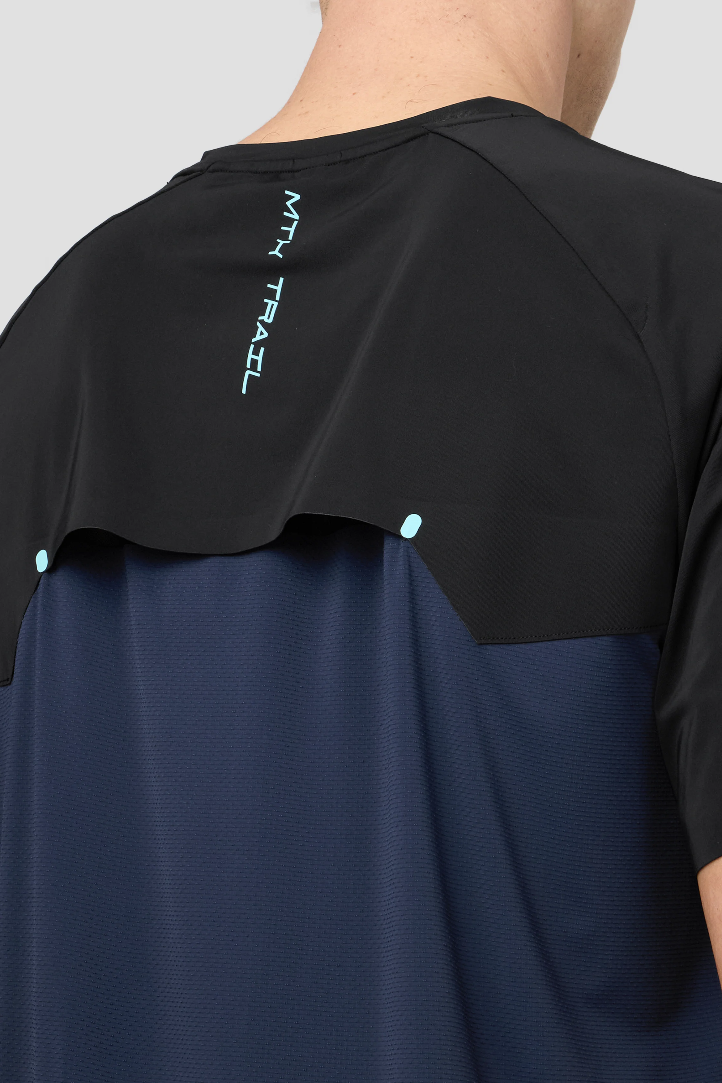 MTX Trail Traction T-Shirt - Black/Midnight Blue - Image 4