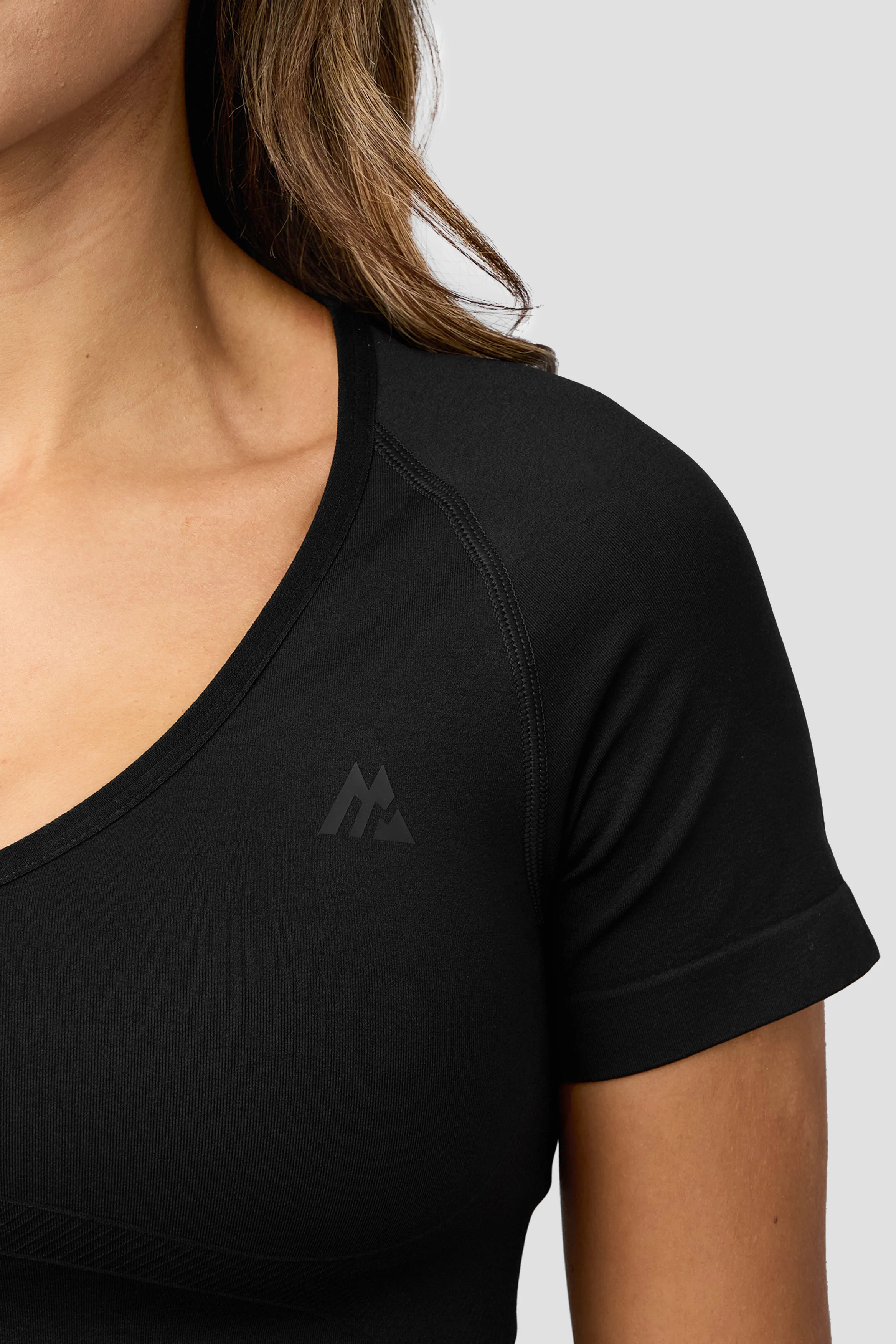 Muse Seamless T-Shirt - Black - Image 3