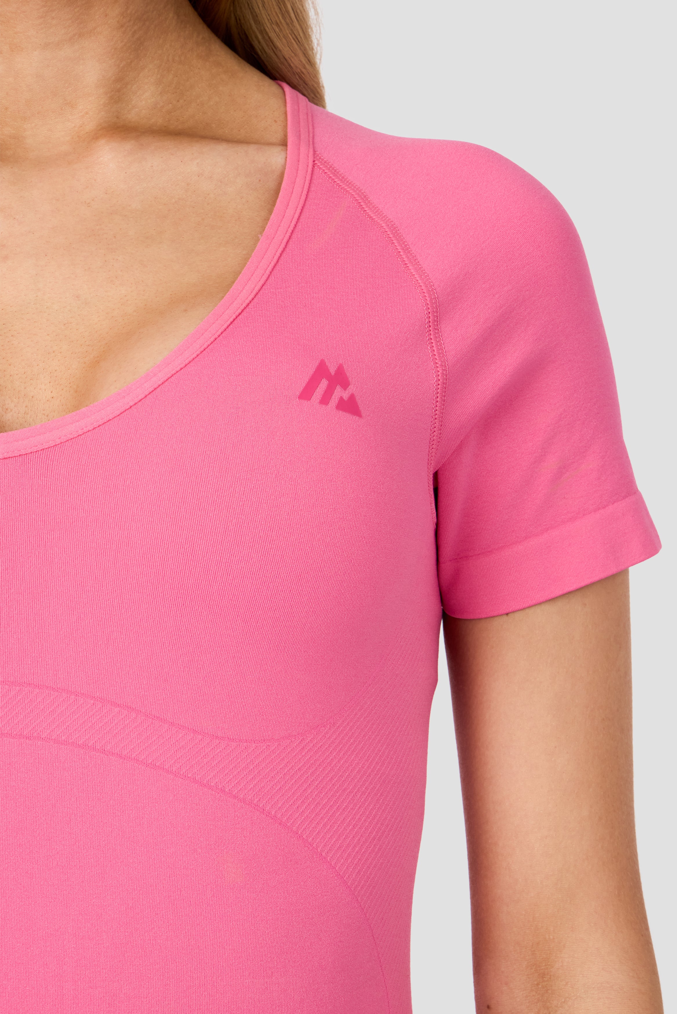 Muse Seamless T-Shirt - Peony Pink - Image 3