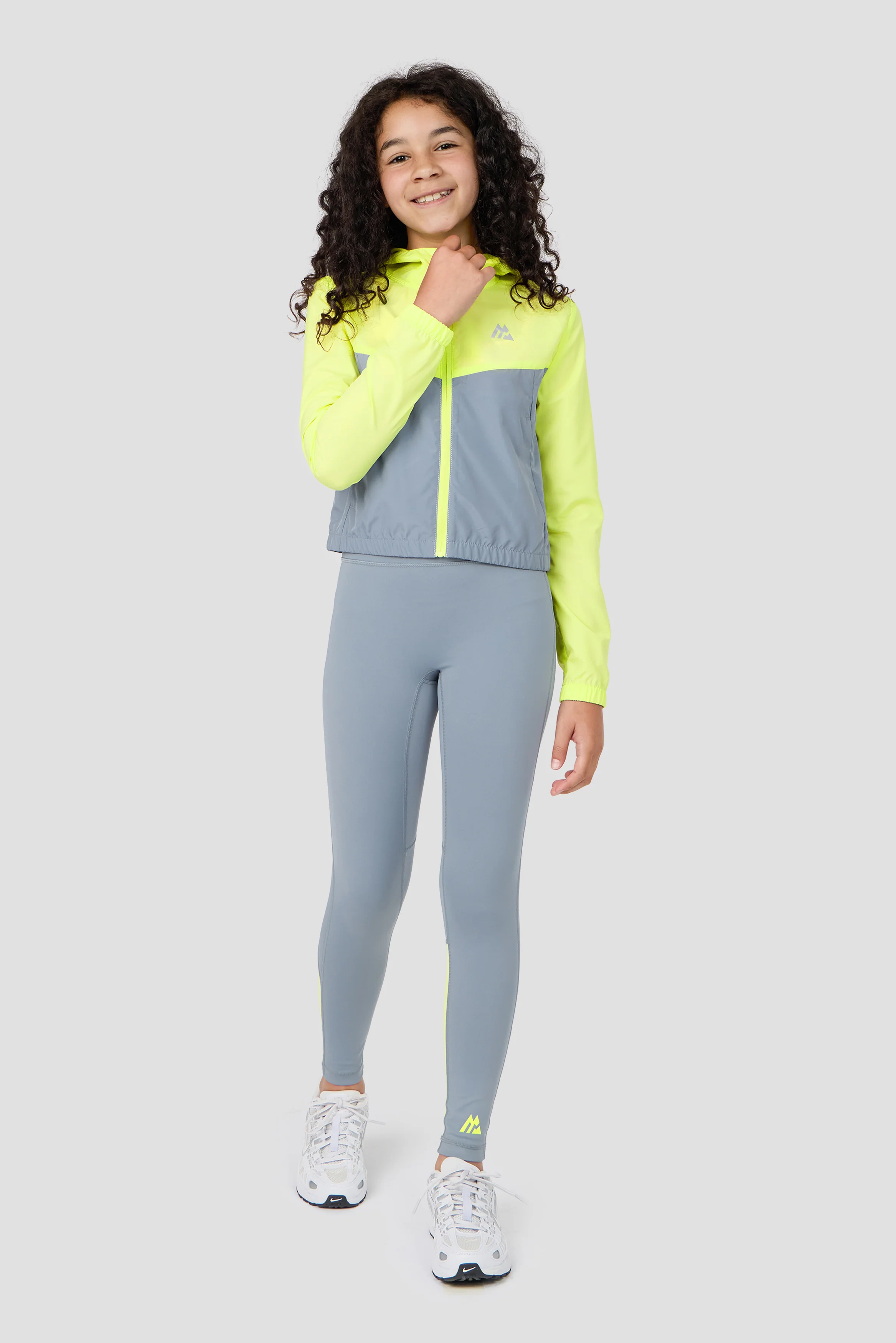 Girls Pace 2.0 Windbreaker - Citrus/Cadet Grey - Image 3