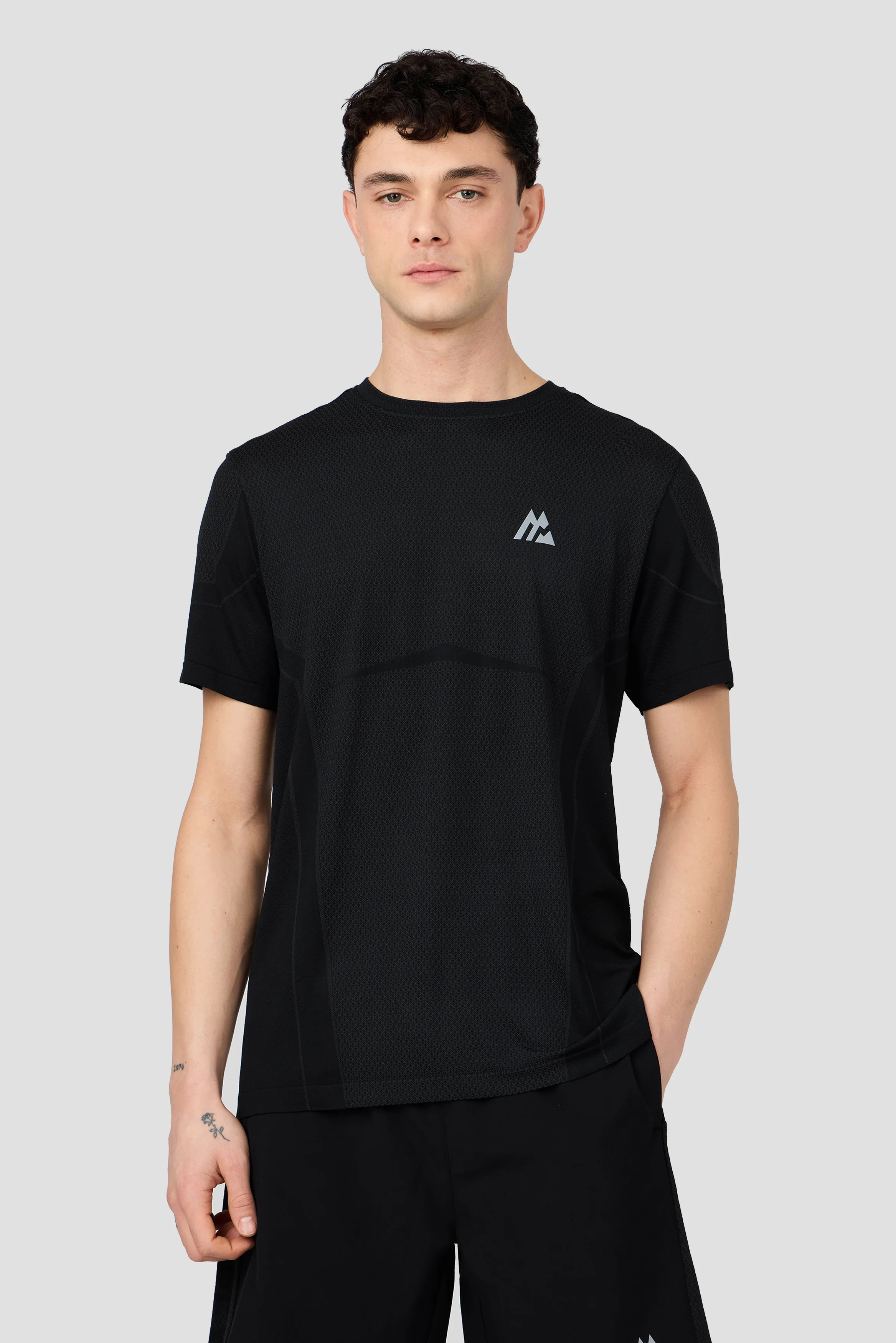 Pulse Seamless T-Shirt - Black/Asphalt