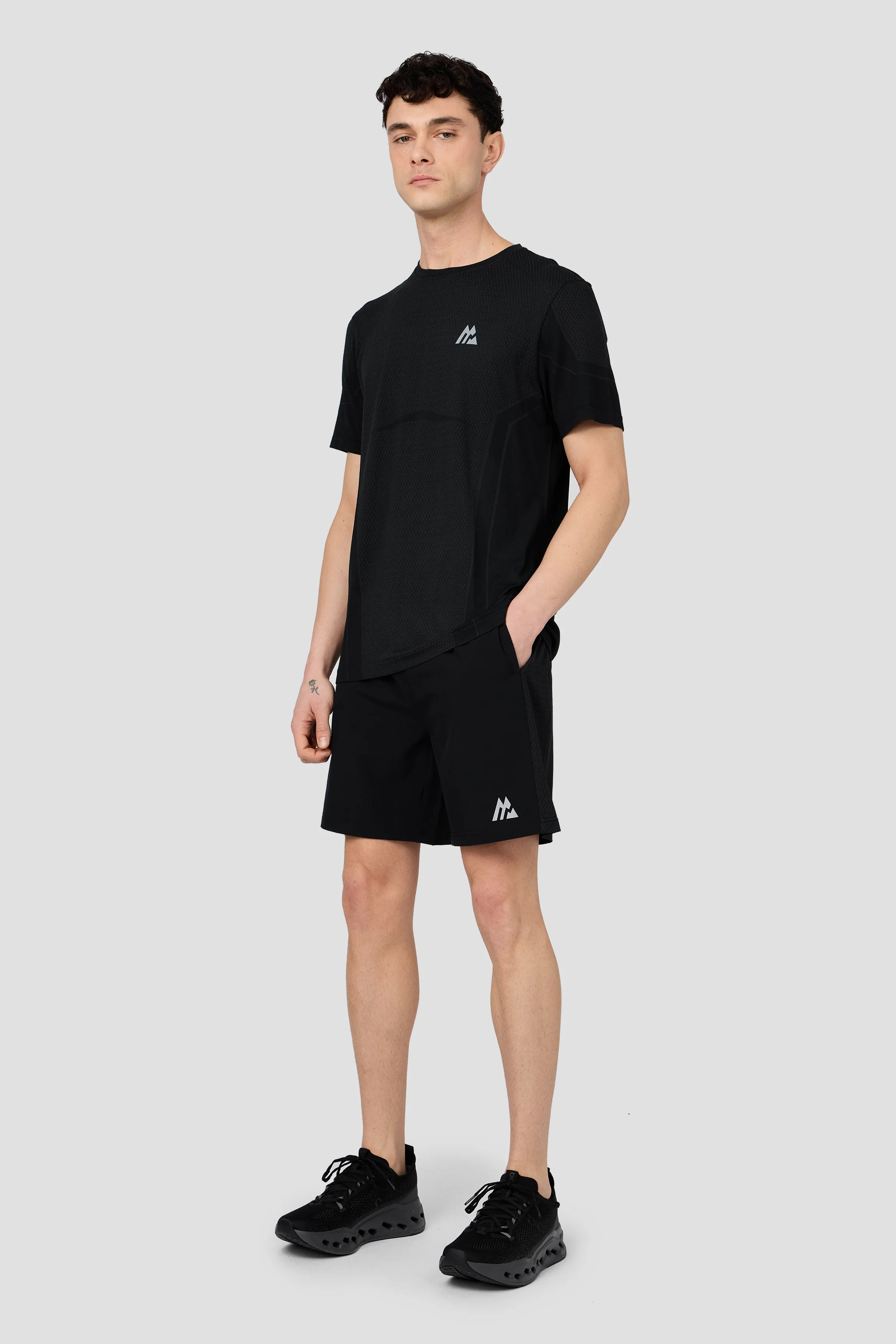 Pulse Short - Black/Asphalt - Image 3