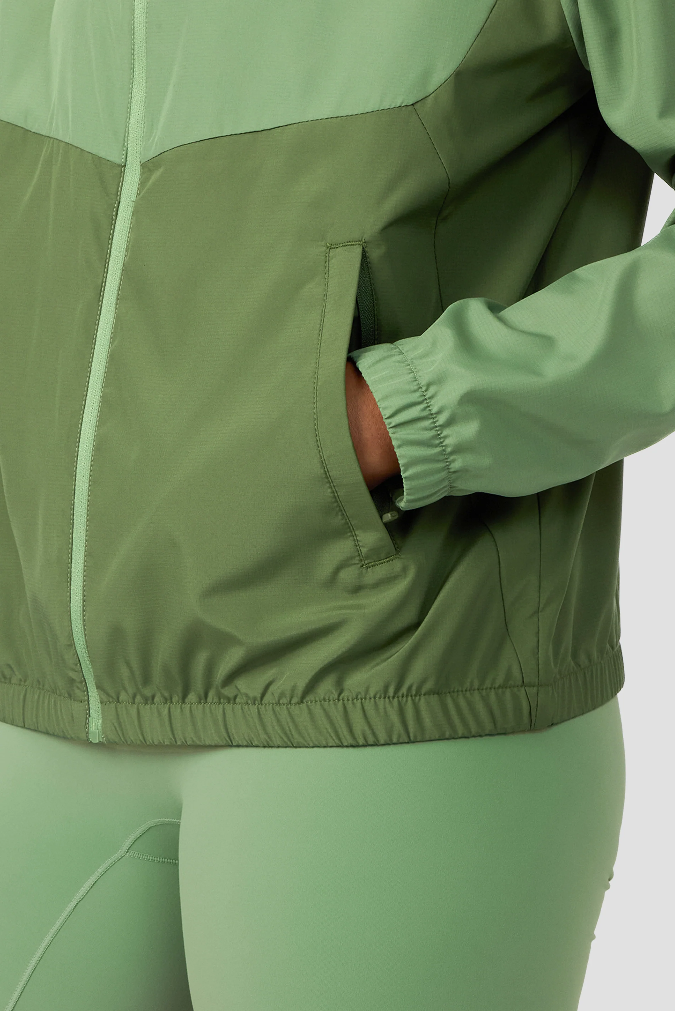 Storm Windbreaker - Mountain Green/Khaki Green - Image 5