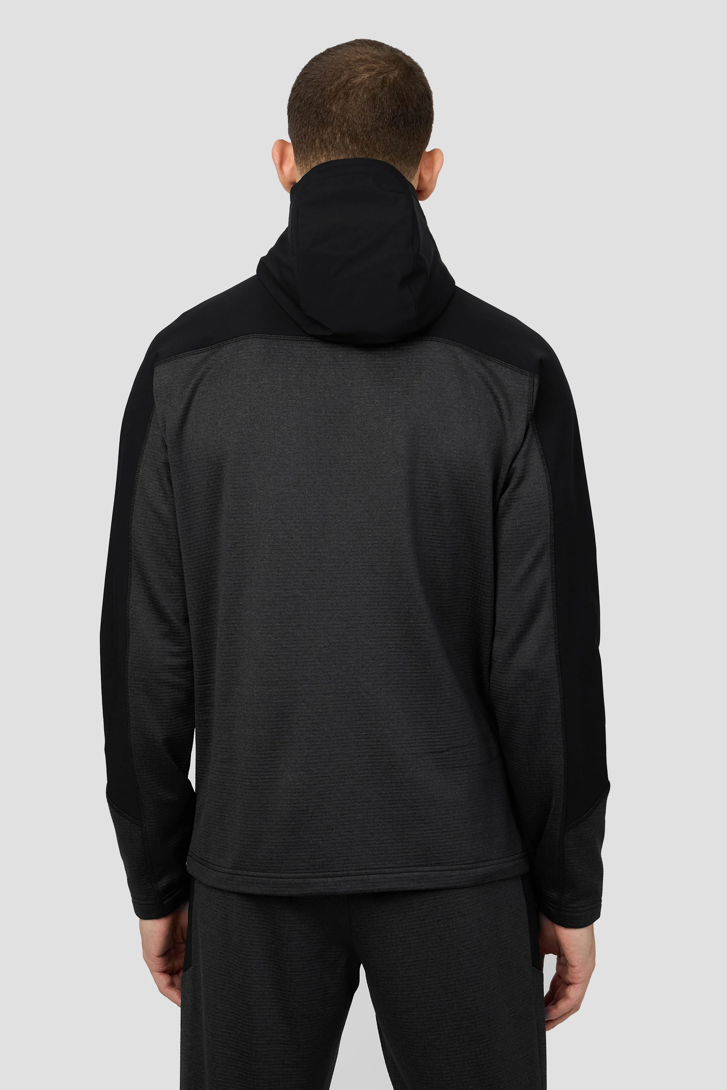 Summit 2.0 Hood - Black - Image 2