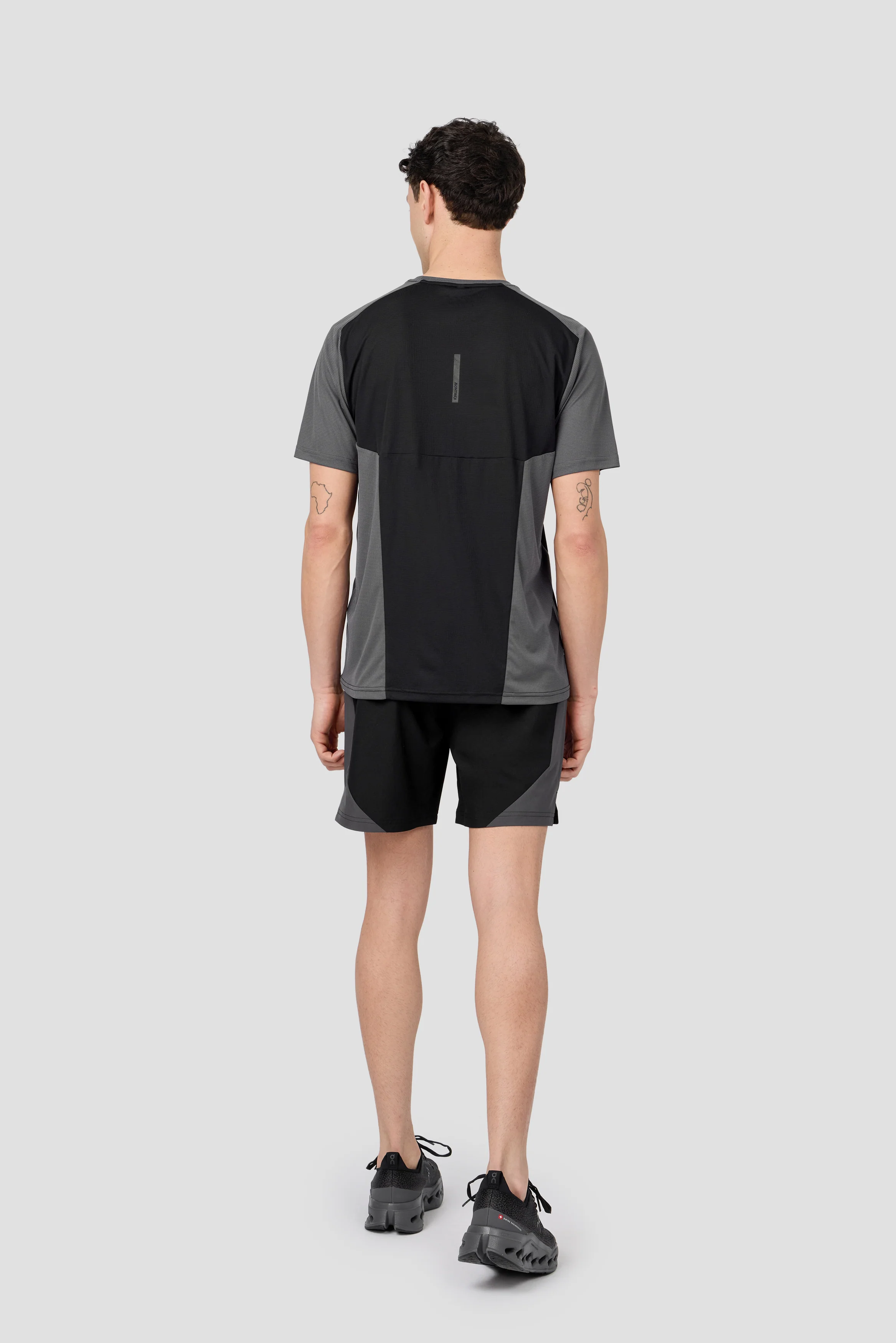 Torrent 2.0 Short  - Black/Asphalt - Image 4