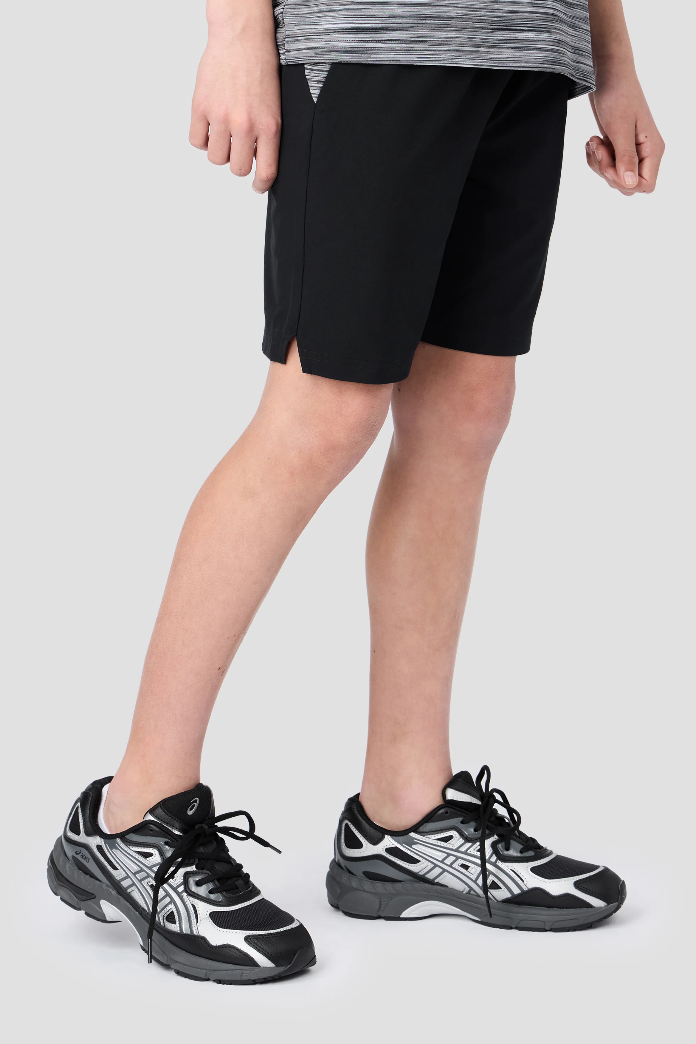 Boys Trail 2.0 Short - Black/Grey/White - Image 2