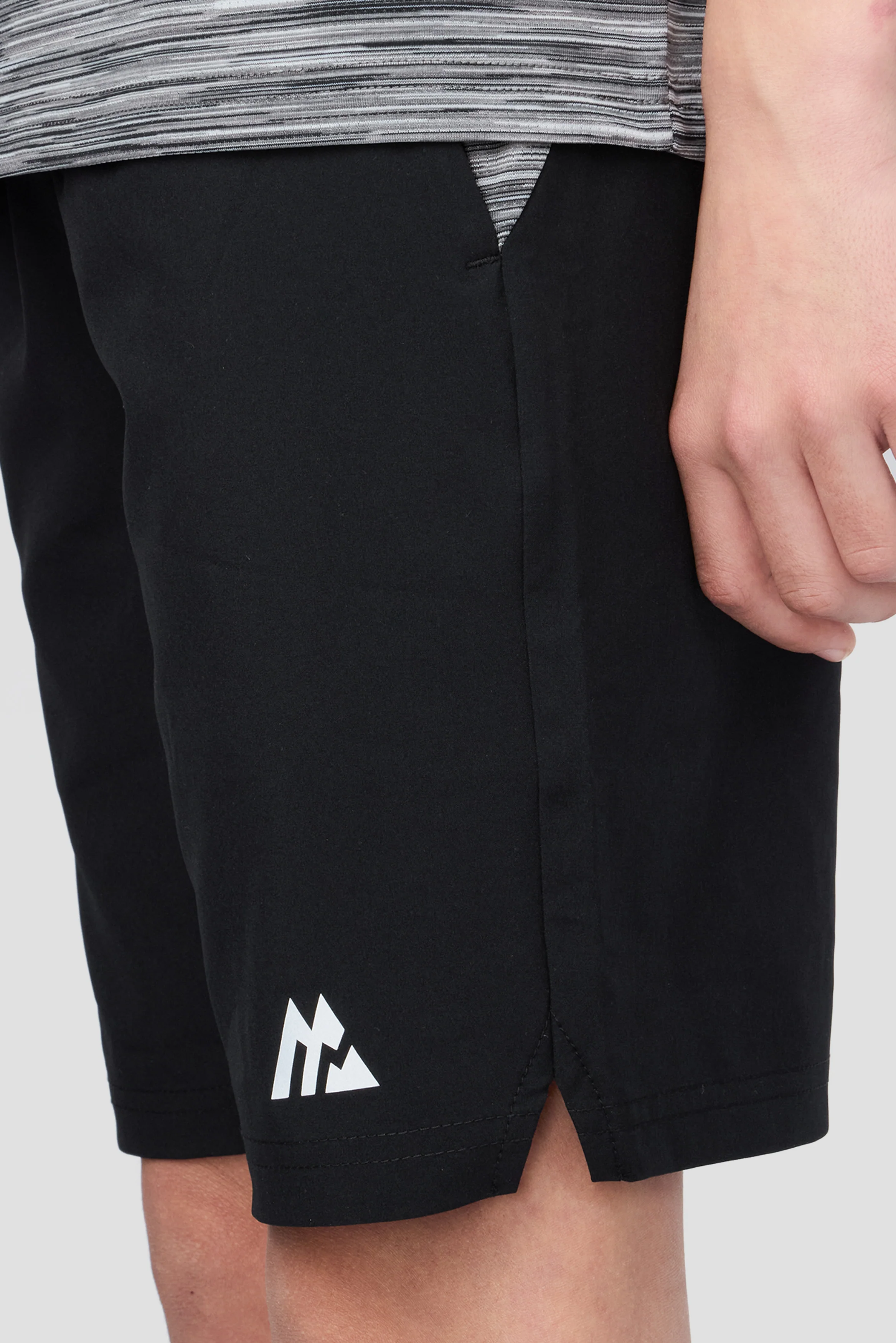 Boys Trail 2.0 Short - Black/Grey/White - Image 5
