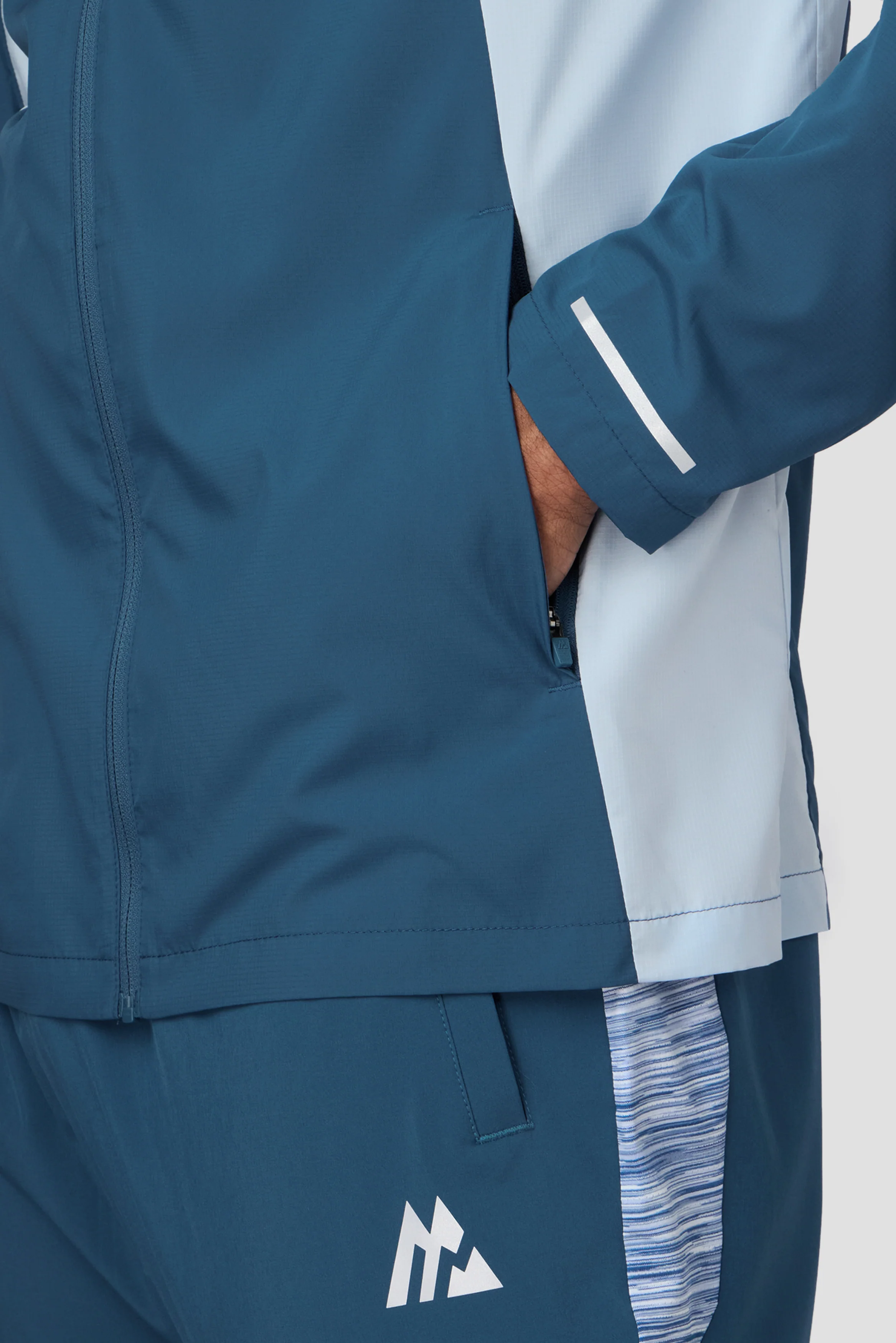 Trail Windbreaker - Blue/Light Blue Multi - Image 4