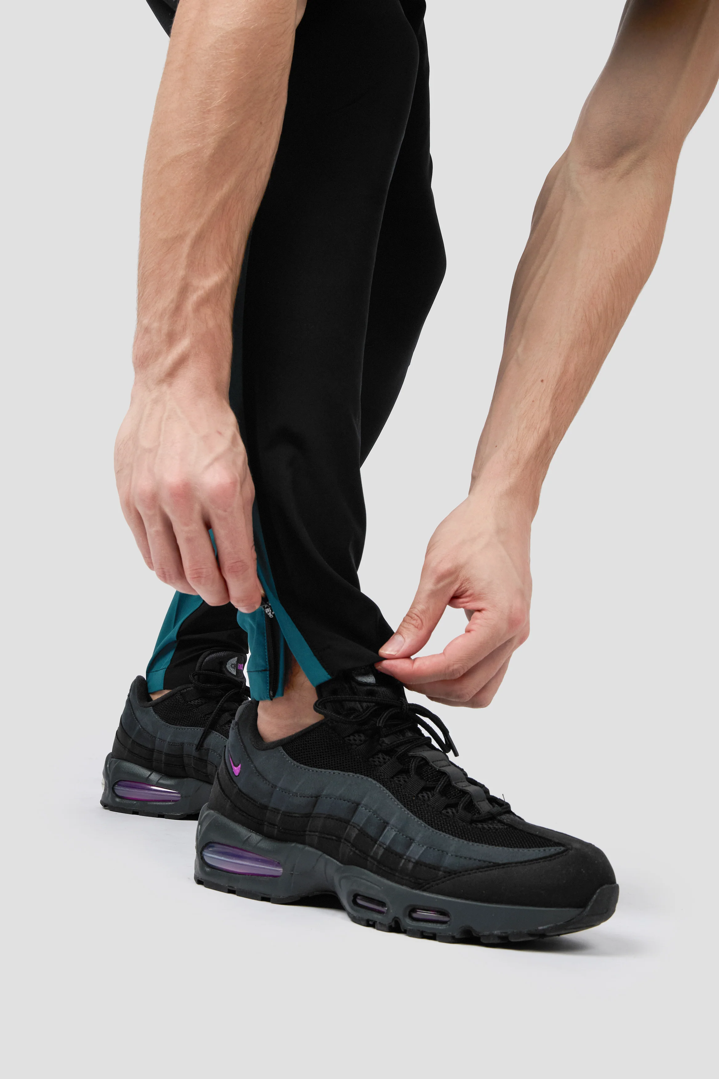 Trail Panel Running Pant - Black/Teal/Pink/White - Image 4