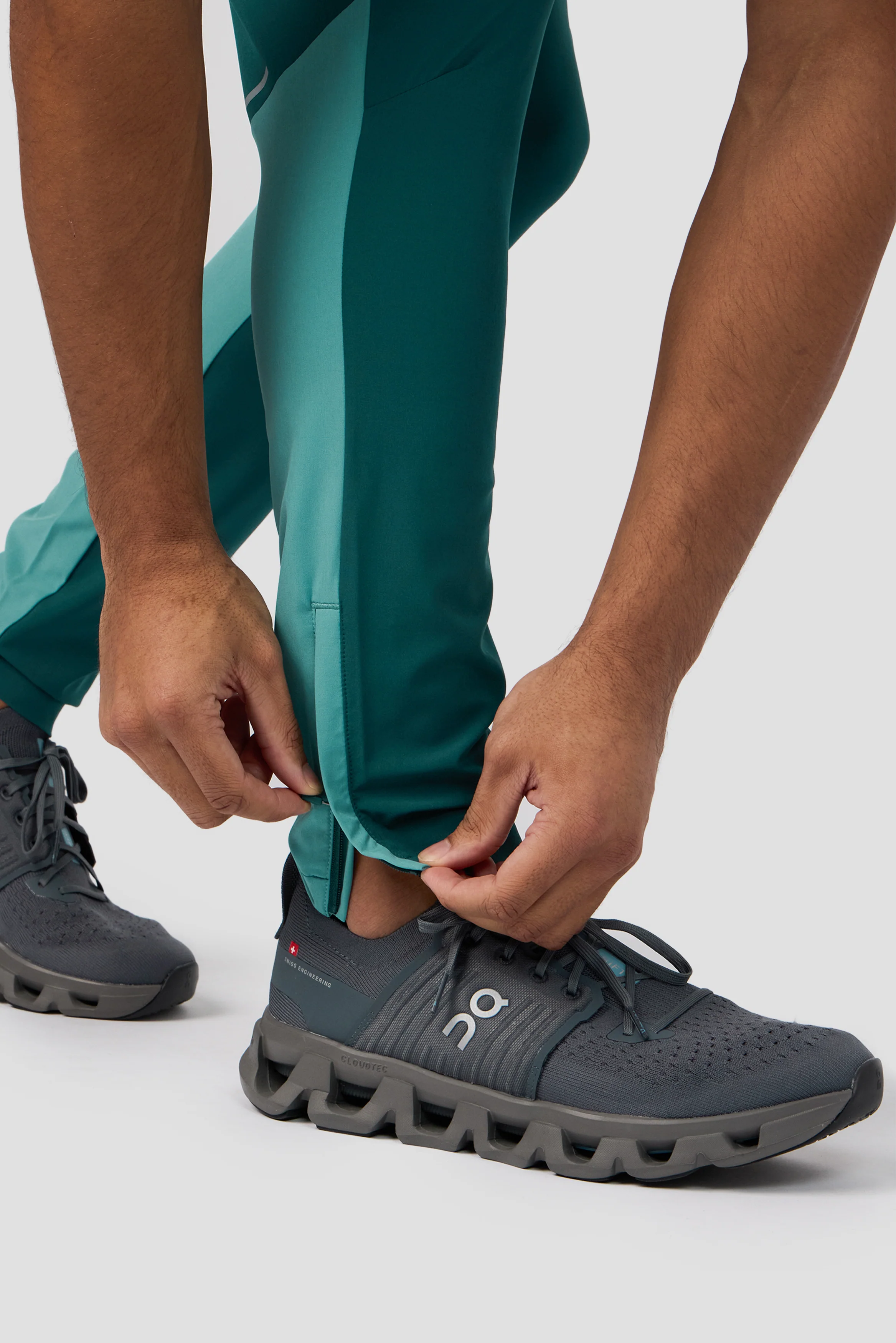 Trail Panel Running Pant - Light Teal Multi - Image 7