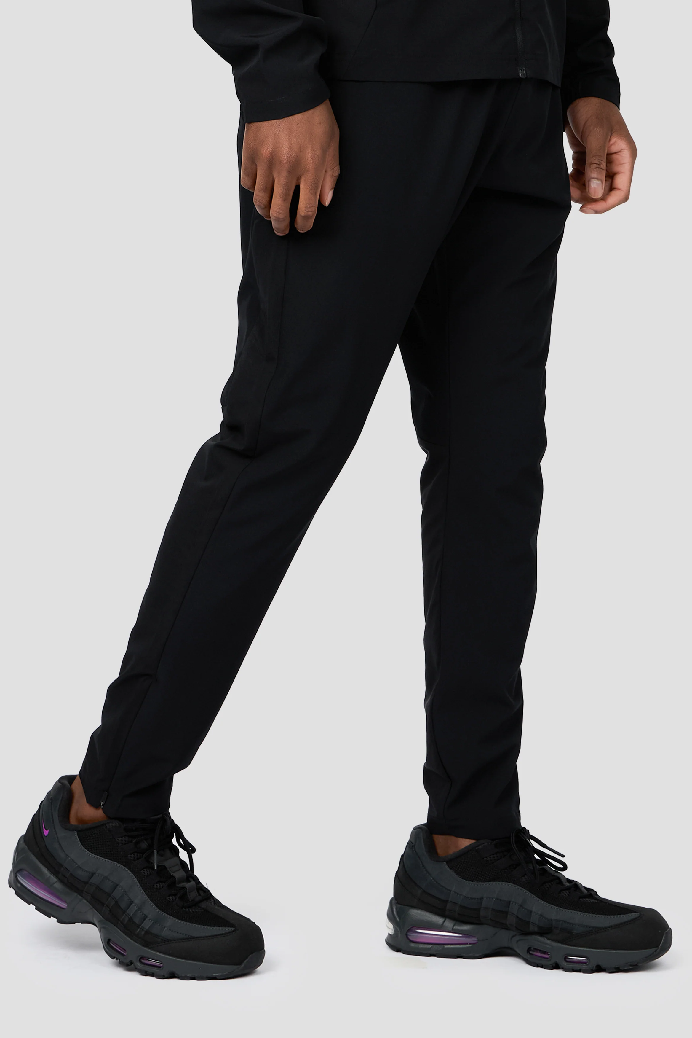 Traverse Pant - Black - Image 2